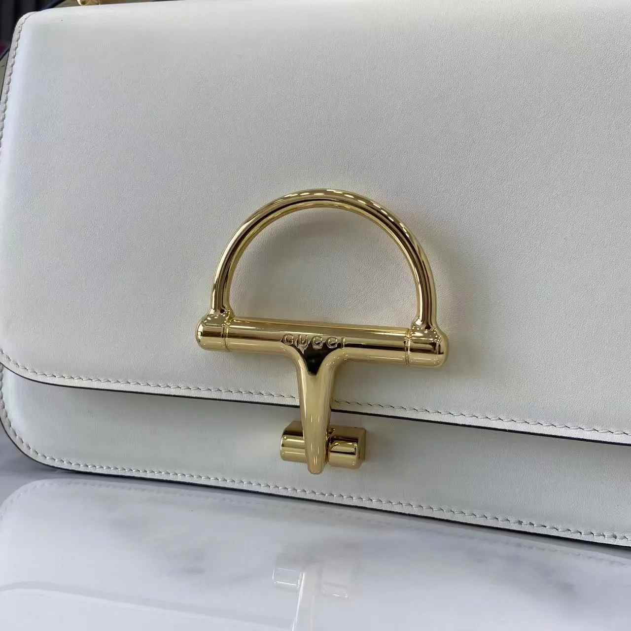 Gucci Siena small shoulder bag 846705 - Image 13