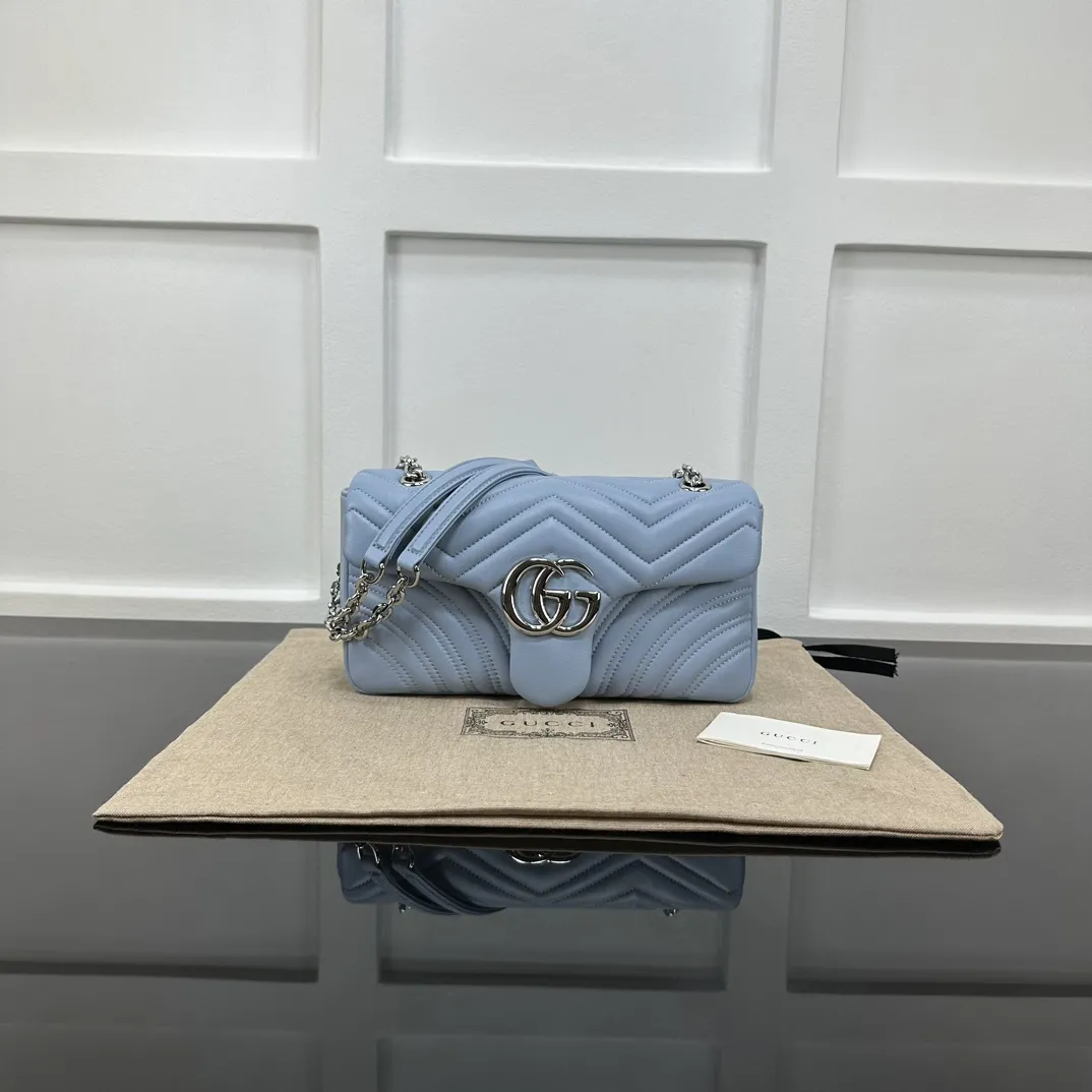 Alternative view of Gucci GG Marmont medium shoulder bag 837267