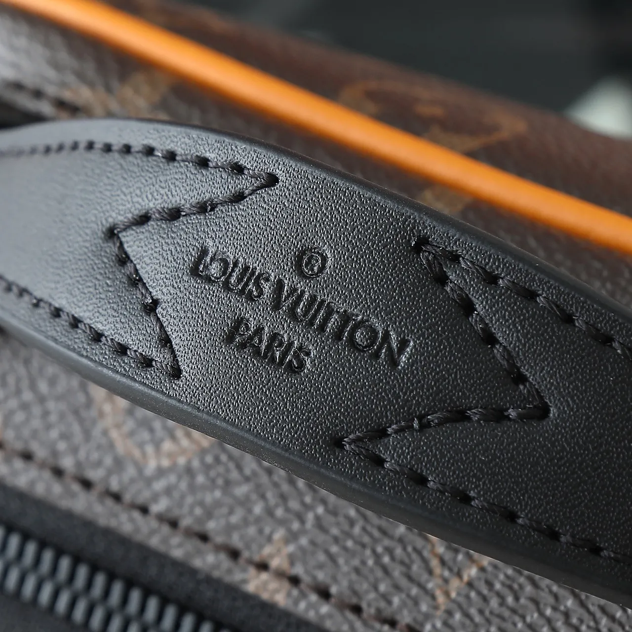 Louis Vuitton S-Lock M46688 - 图片 7