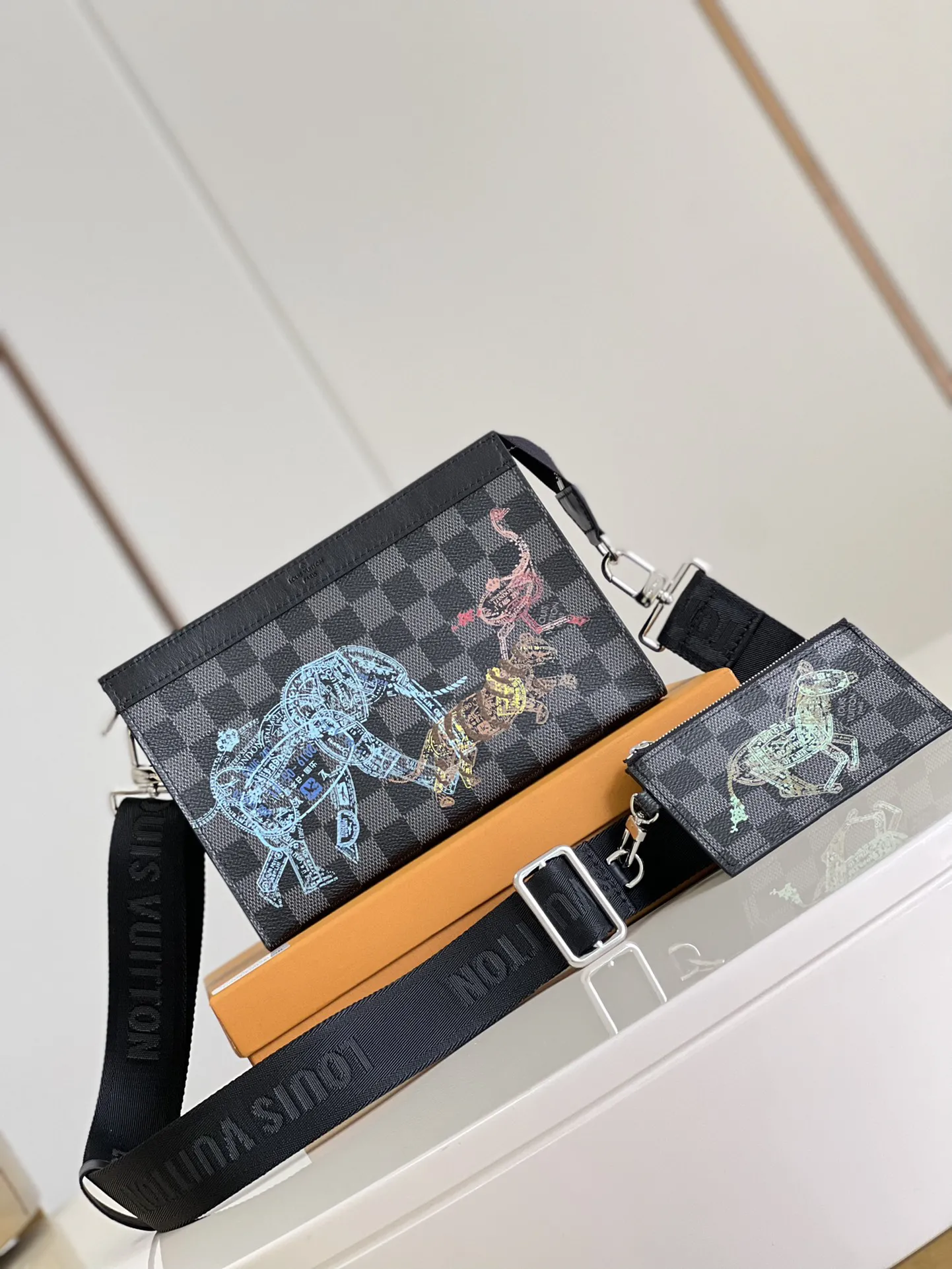 Louis Vuitton Gaston Wearable Wallet N64608 - 图片 4