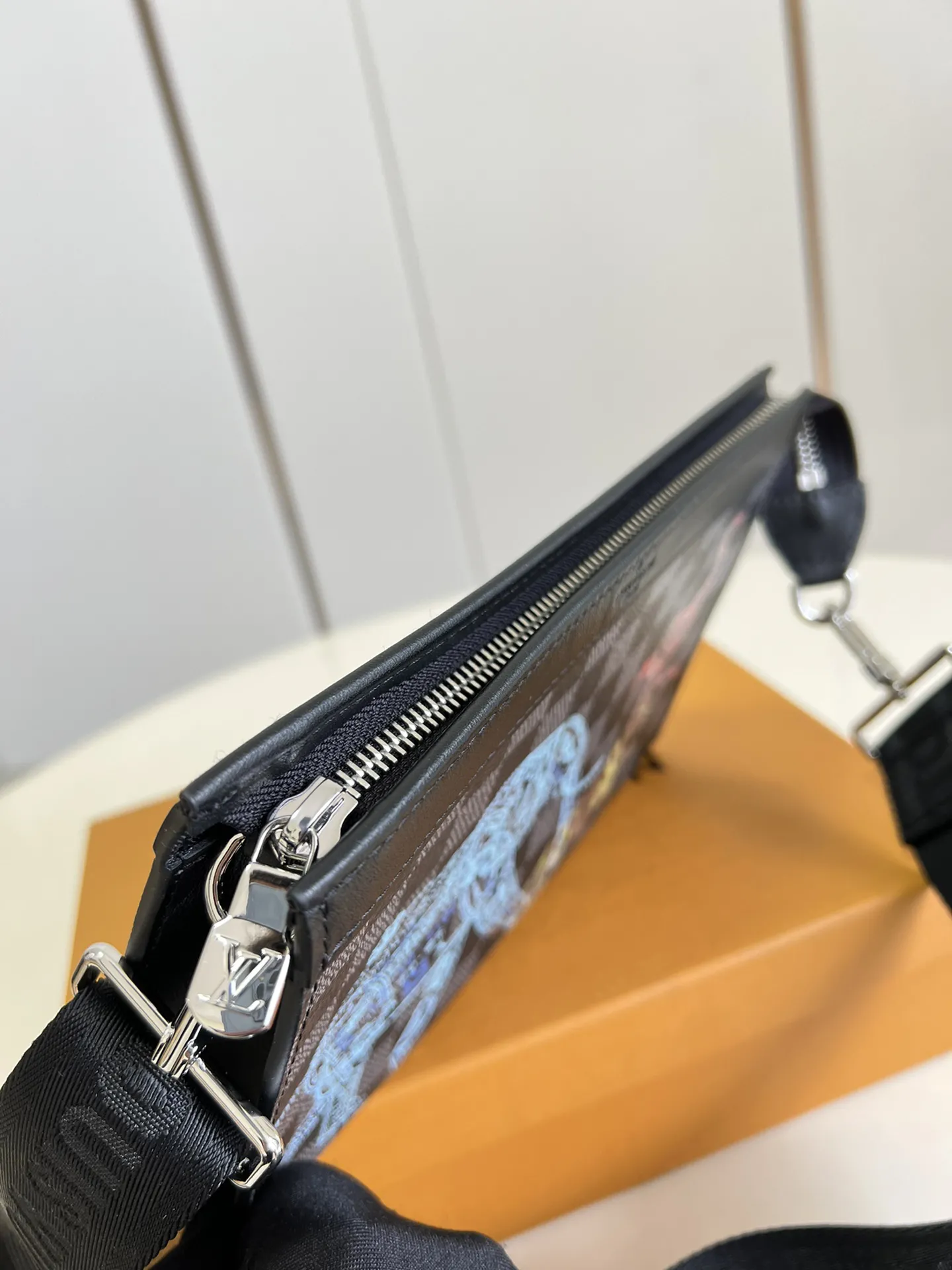 Louis Vuitton Gaston Wearable Wallet N64608 - 图片 9