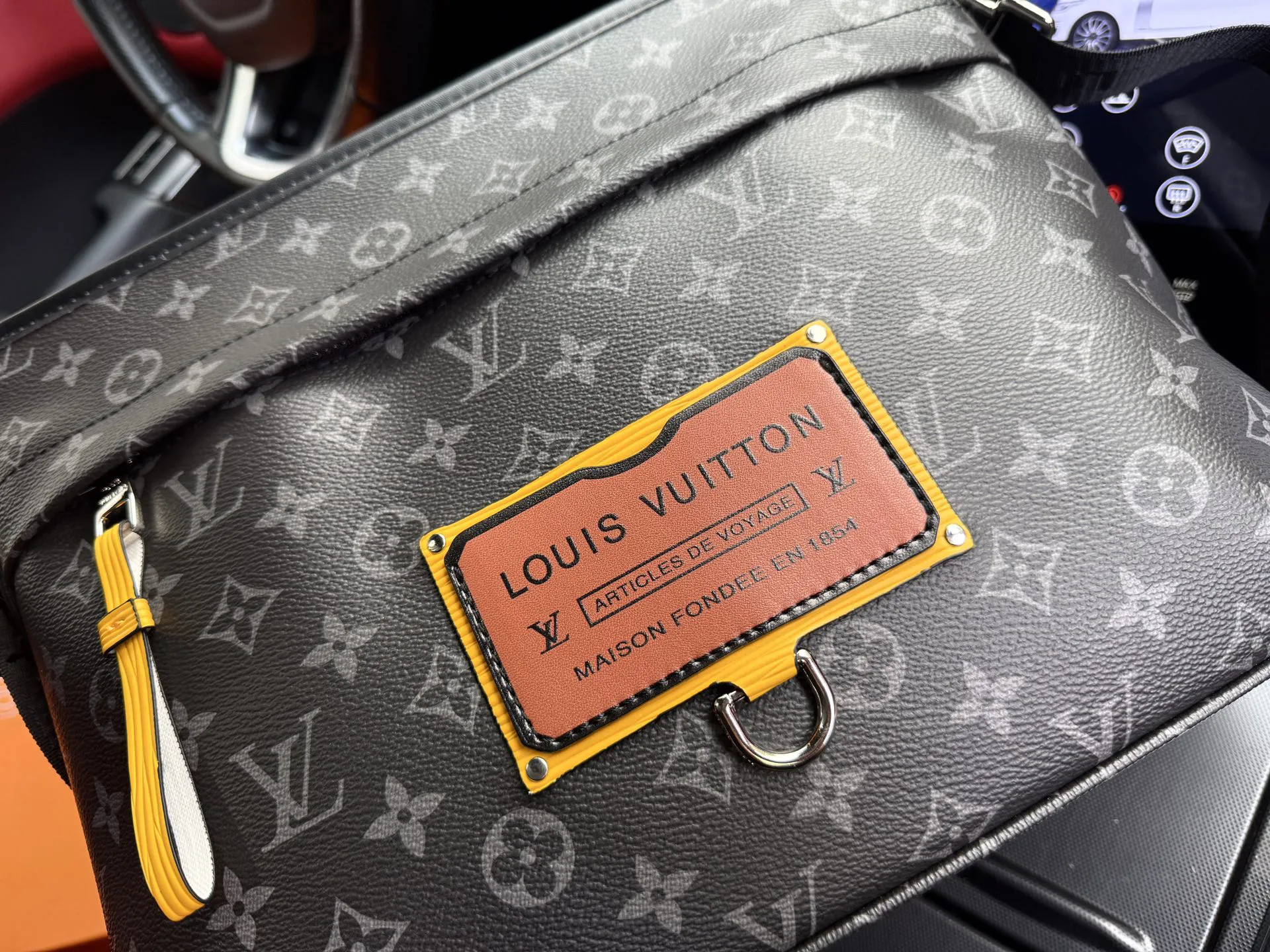 Louis Vuitton Besace Zippée M48219 - 图片 7