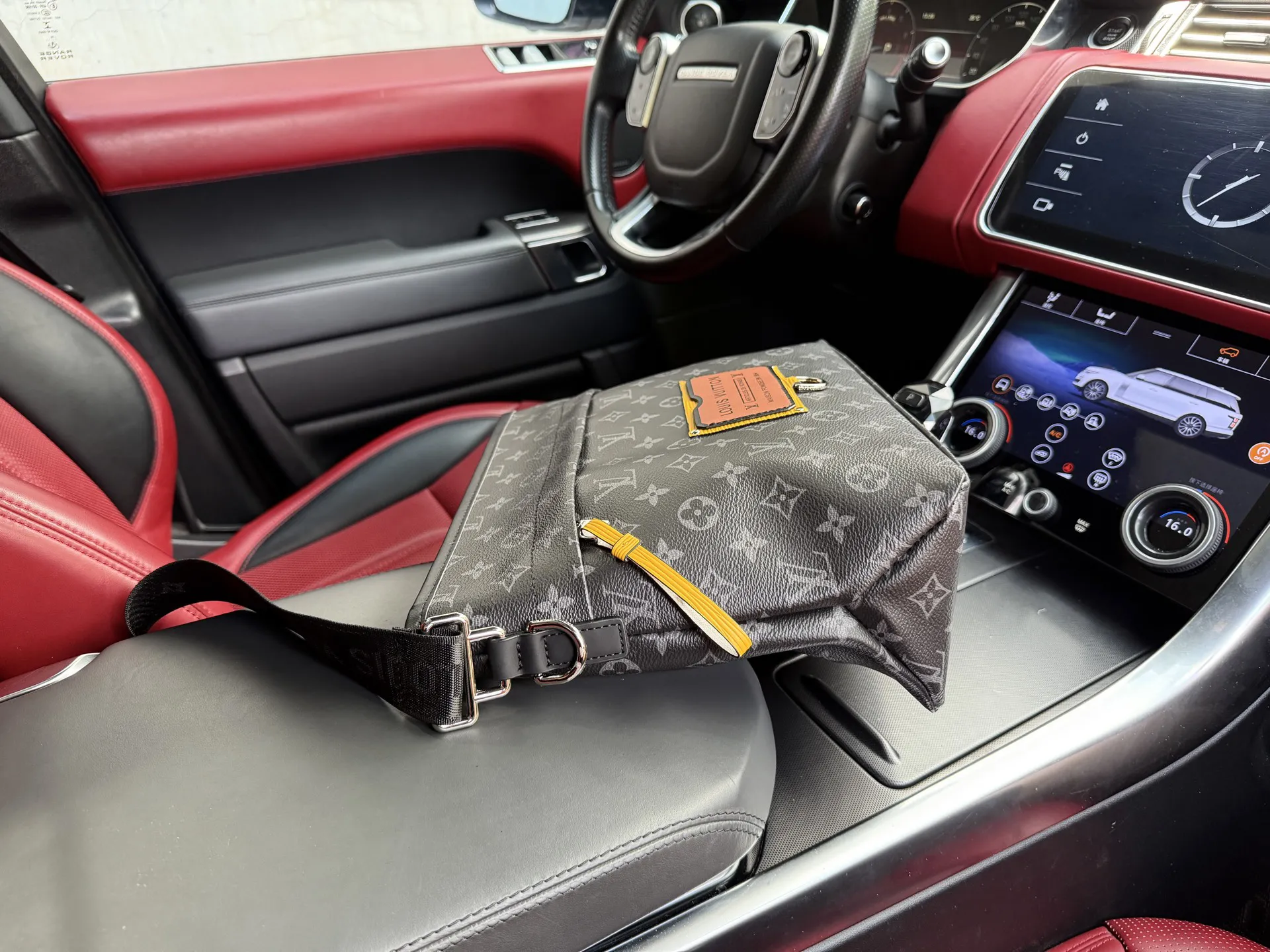 Louis Vuitton Besace Zippée M48219 - 图片 9