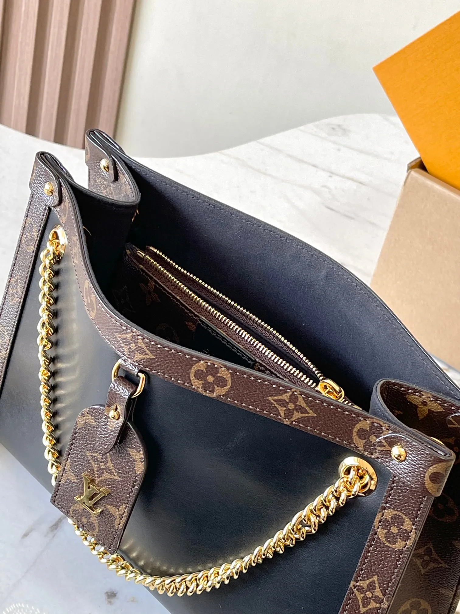 Louis Vuitton Nova PM M13140 - 图片 2