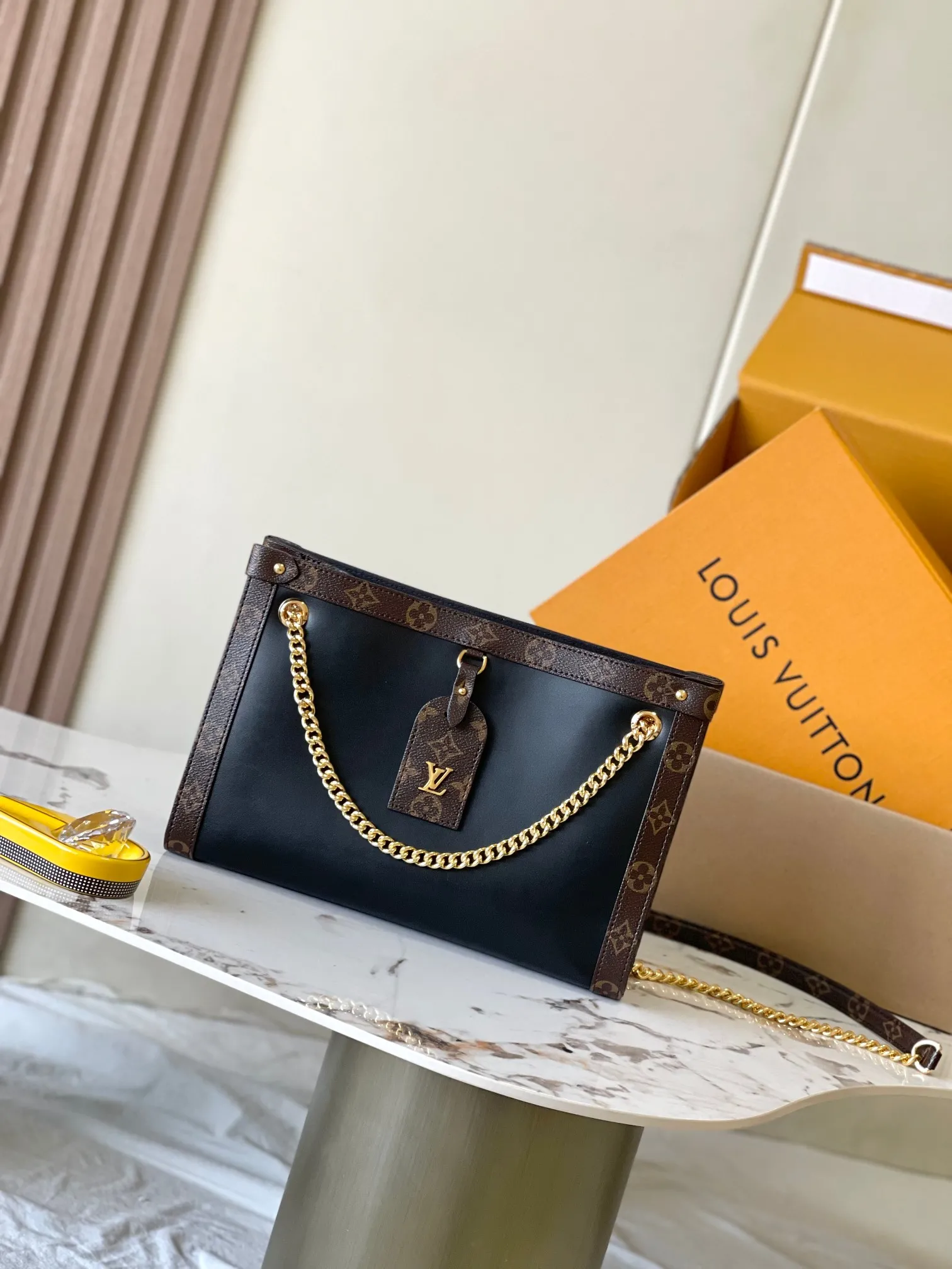 Louis Vuitton Nova PM M13140 - 图片 3
