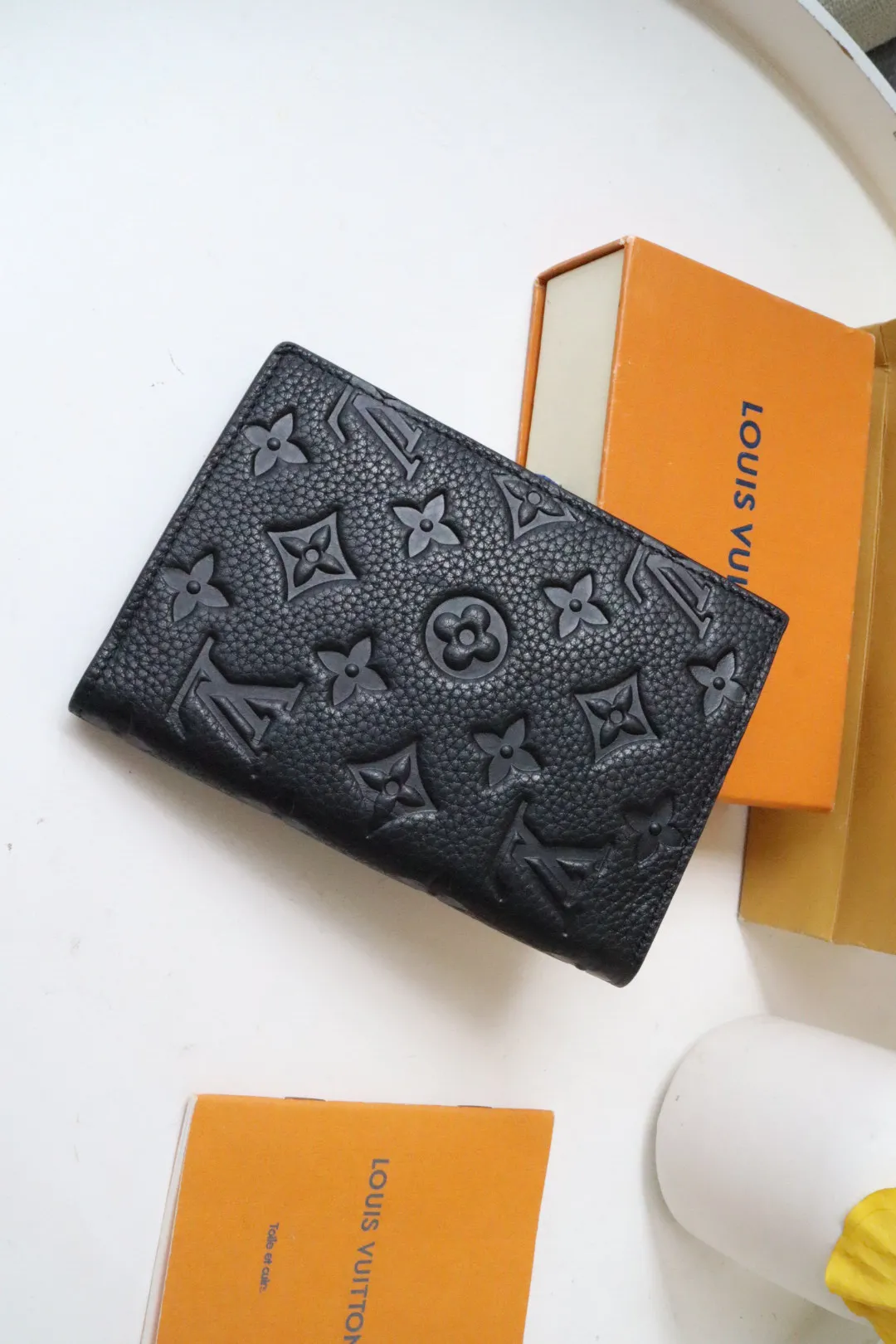Louis Vuitton Passport Cover M63914 - 图片 5