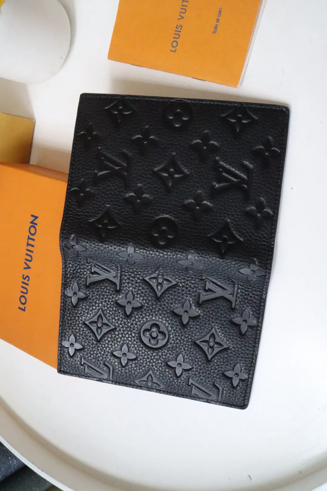 Louis Vuitton Passport Cover M63914 - 图片 6