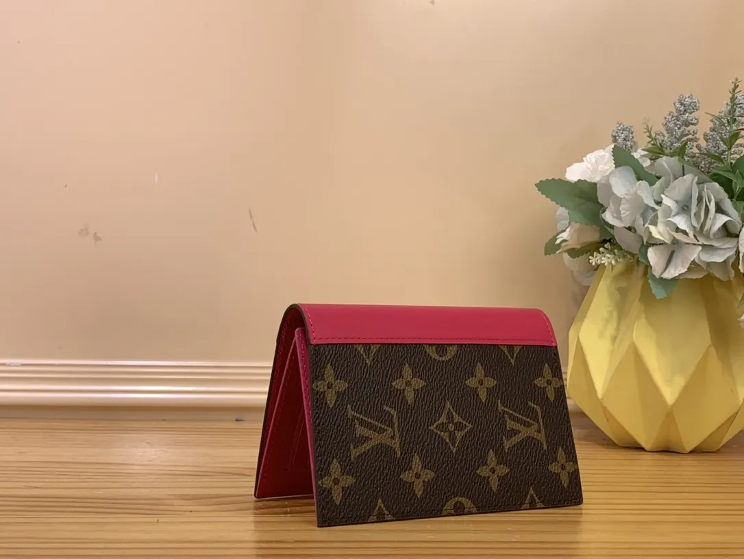 Alternative view of Louis Vuitton Passport Cover M12824
