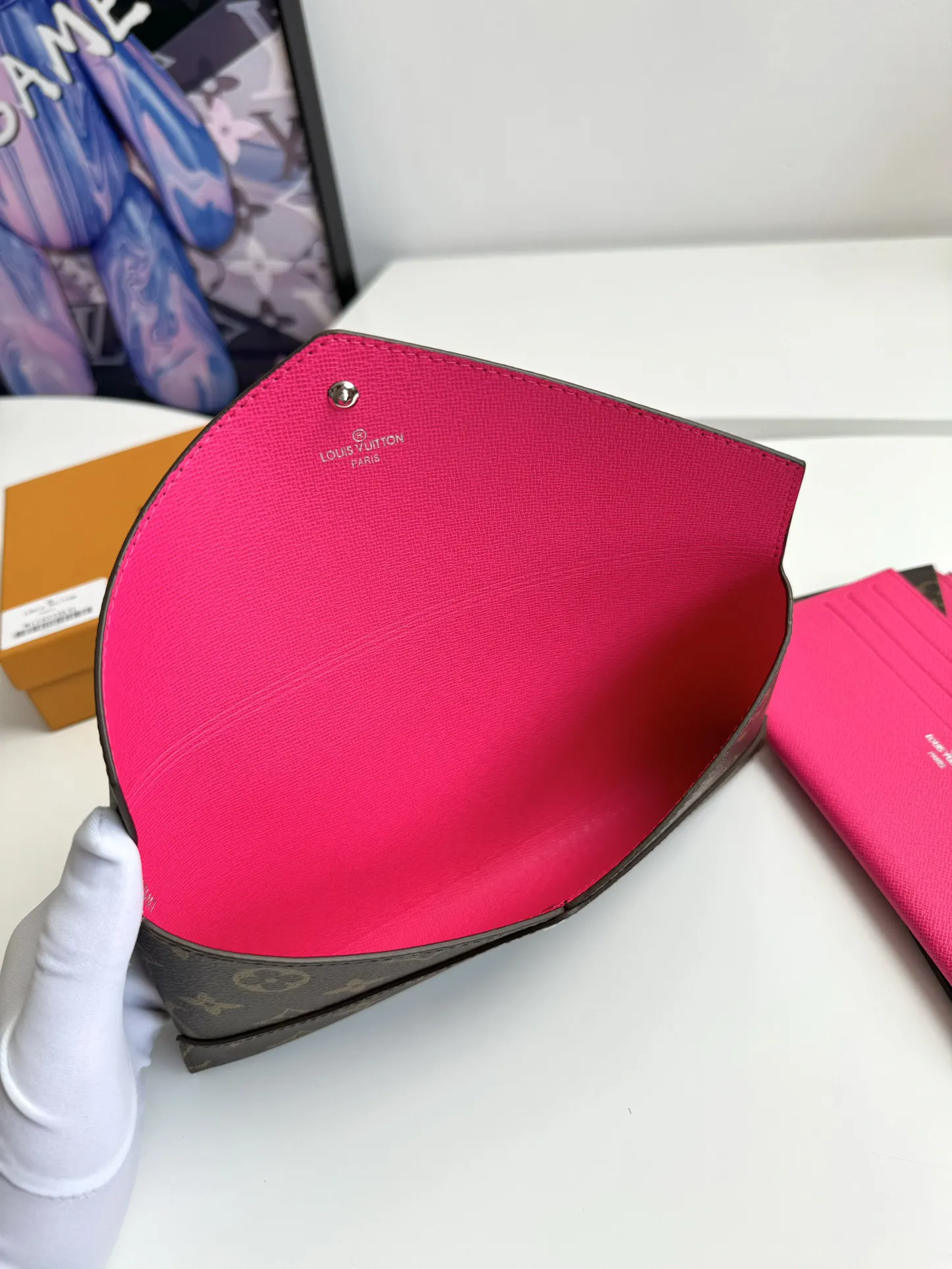Alternative view of Louis Vuitton Kirigami Organizer M12403