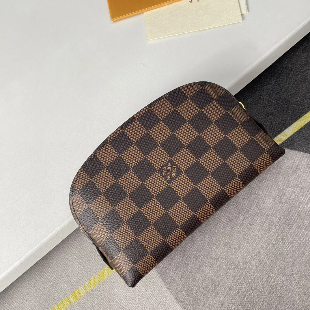 Louis Vuitton Cosmetic Pouch N47516 - 图片 4