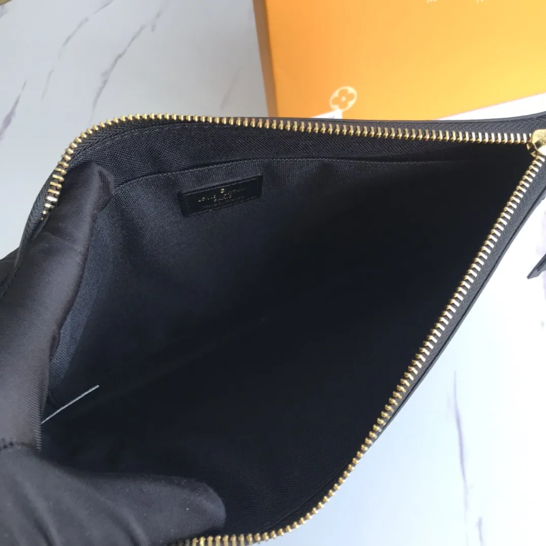 Louis Vuitton Daily Pouch M62937 - 图片 10