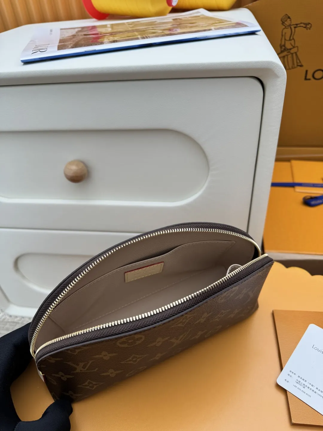 Louis Vuitton Cosmetic Pouch MM M46579 - Image 9
