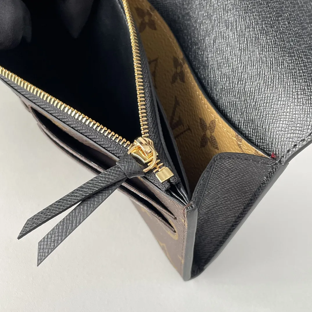 Alternative view of Louis Vuitton Emilie Wallet M82157