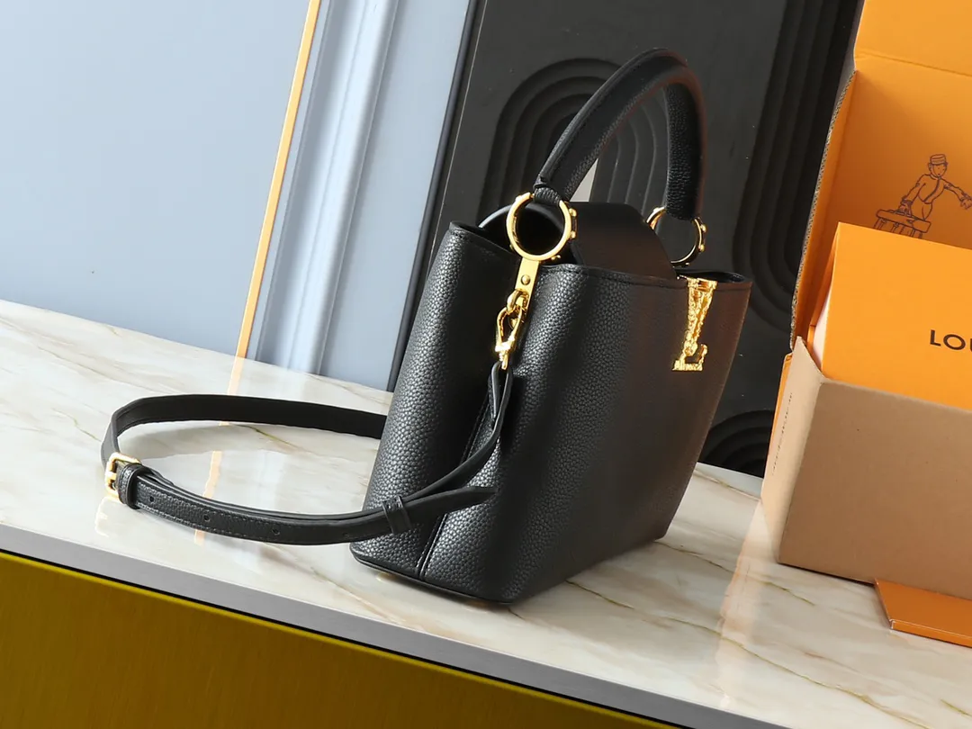 Louis Vuitton Capucines East-West MM M24664 - Image 4