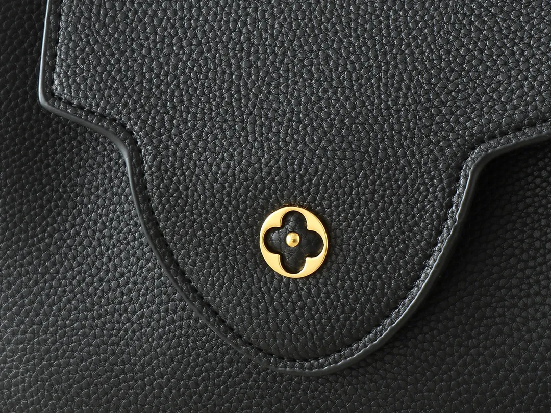Louis Vuitton Capucines East-West MM M24664 - Image 8