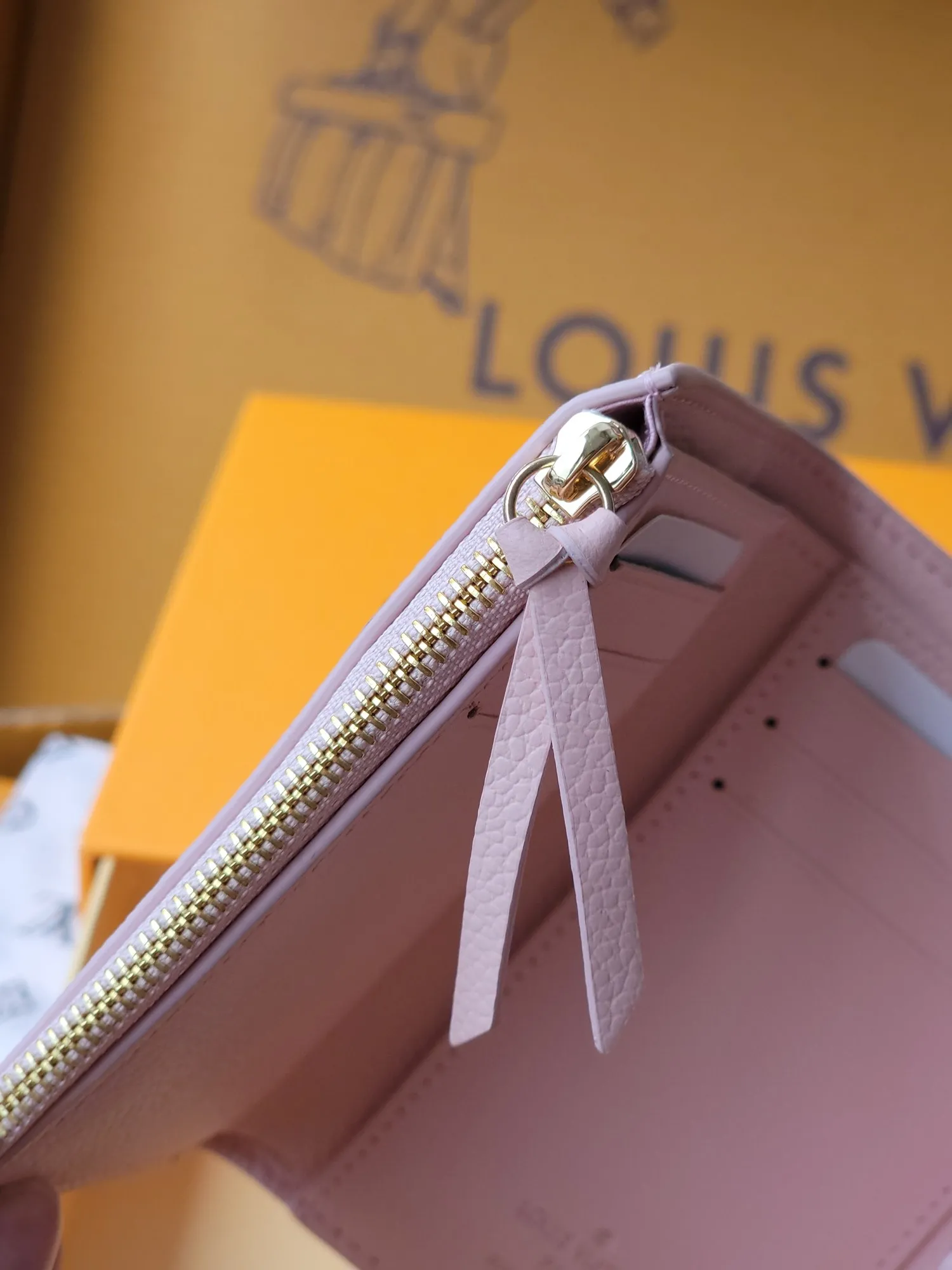 Louis Vuitton Victorine Wallet M14229 - Image 9