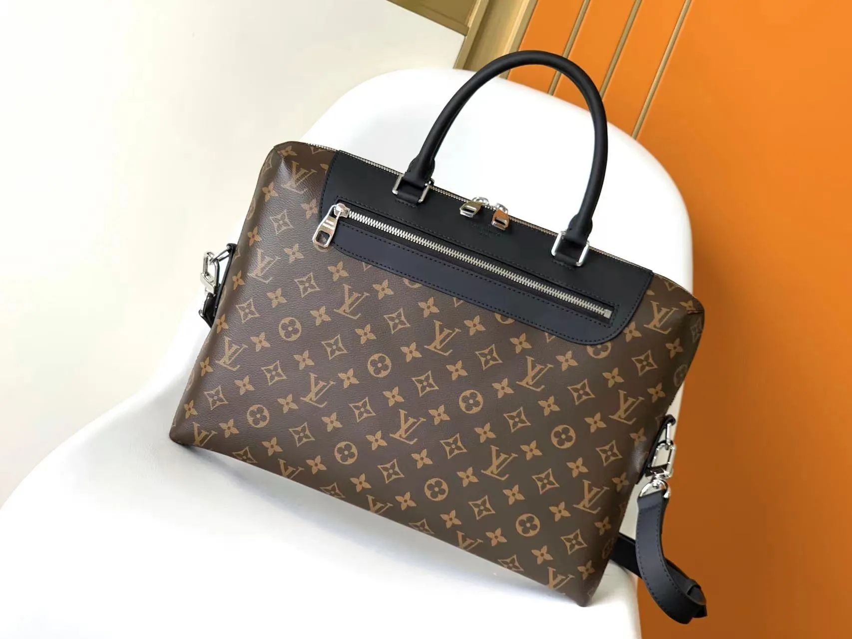 Louis Vuitton PORTE-DOCUMENTS JOUR M54019 - 图片 3