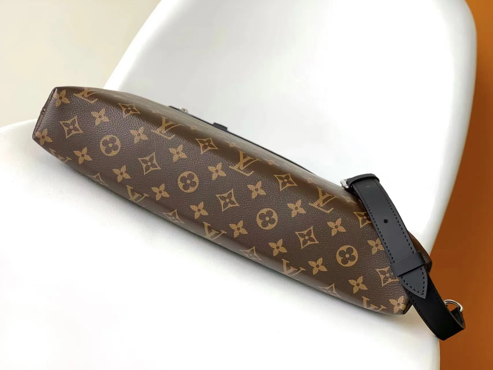 Louis Vuitton PORTE-DOCUMENTS JOUR M54019 - 图片 6