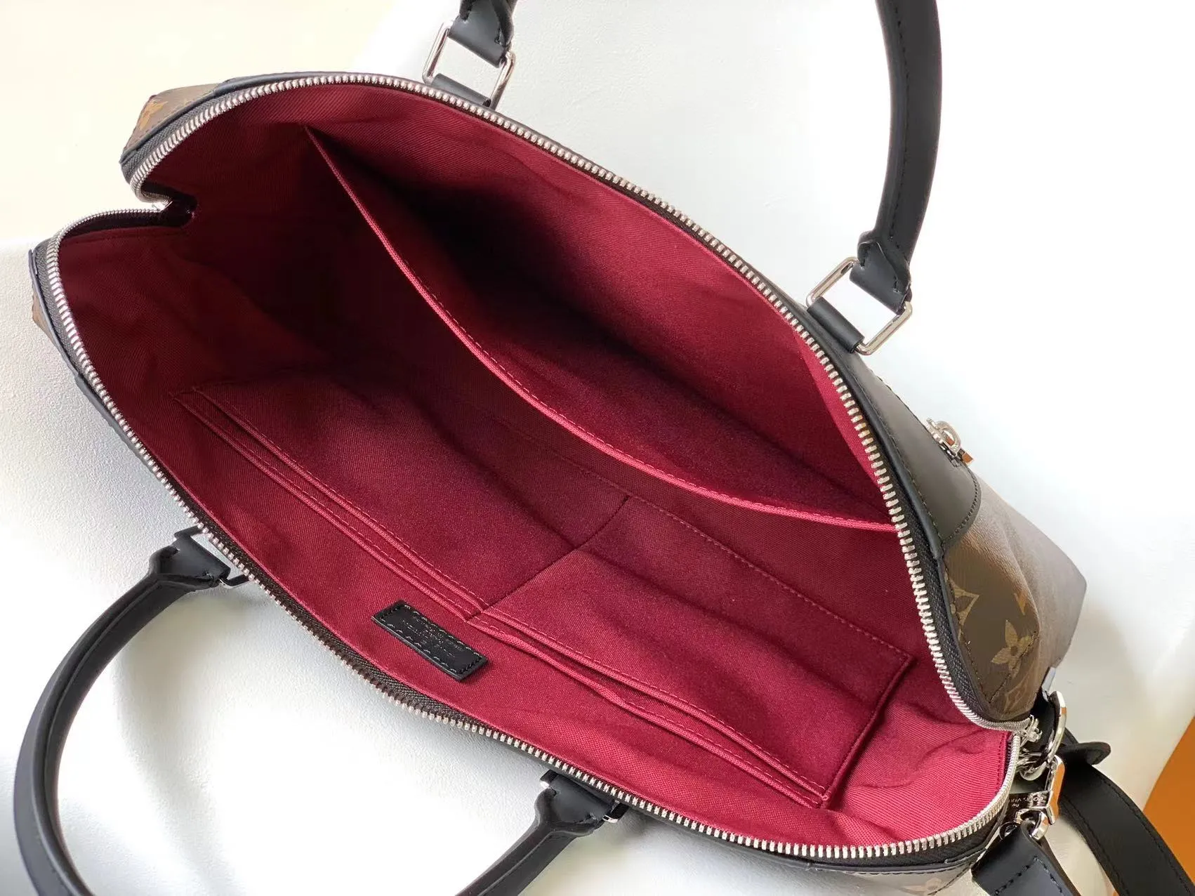 Louis Vuitton PORTE-DOCUMENTS JOUR M54019 - 图片 10