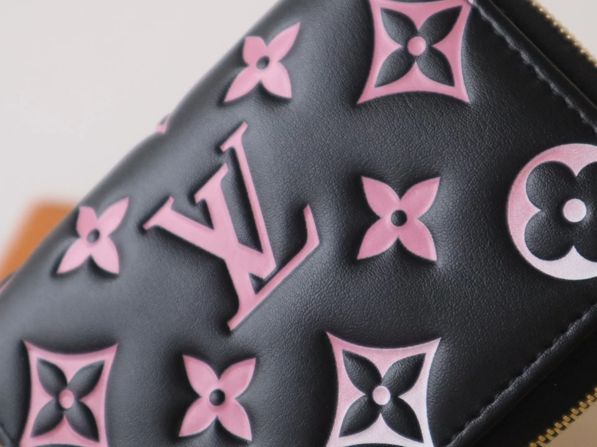 Louis Vuitton Coussin Wallet M12378 - Image 7