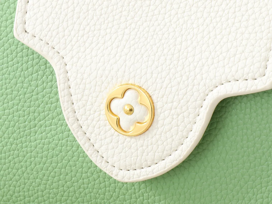 Louis Vuitton Capucines BB M24471 - Image 5