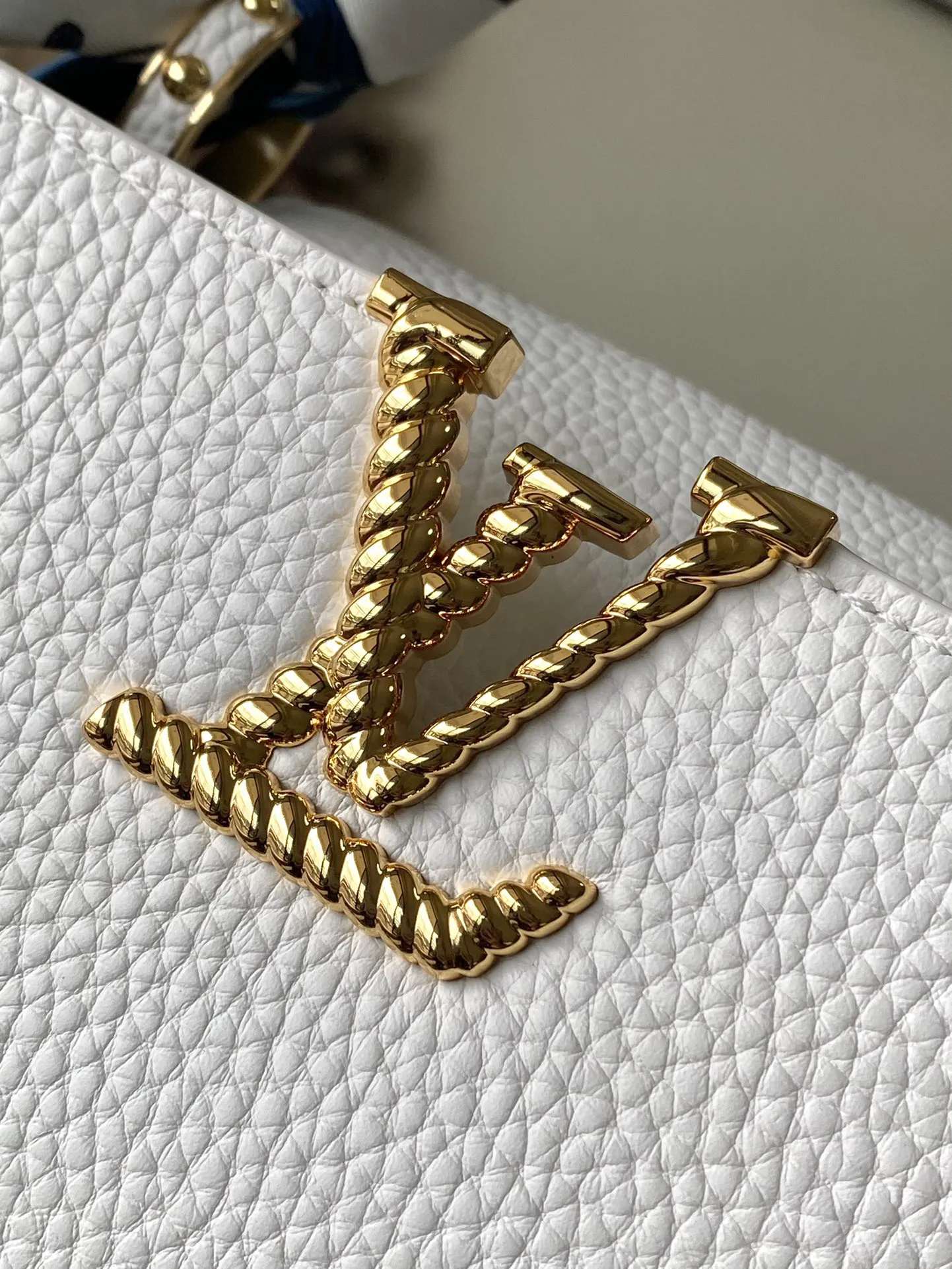 Louis Vuitton Capucines BB M24673 - Image 7