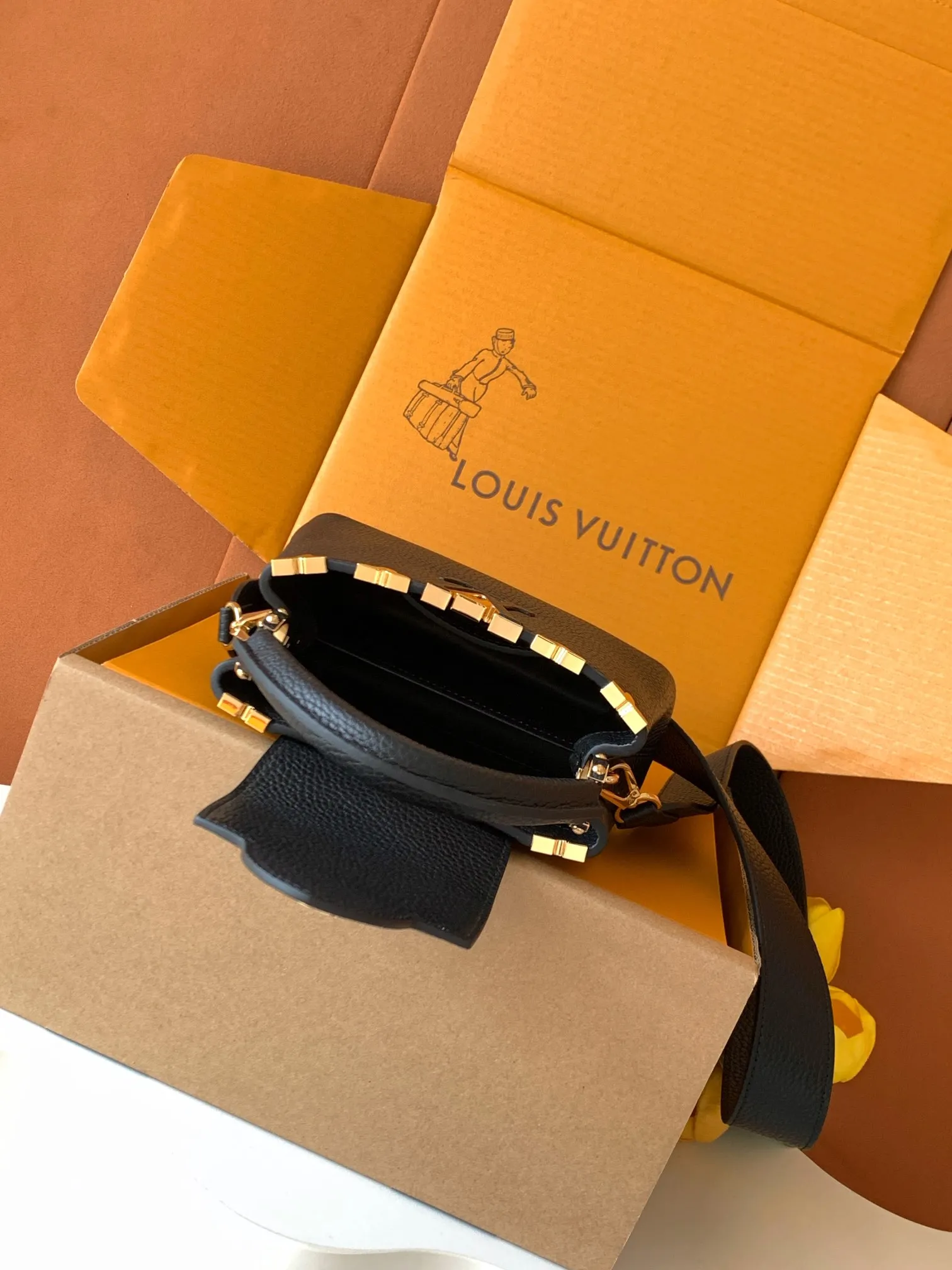 Louis Vuitton Capucines Mini M56669 - 图片 9