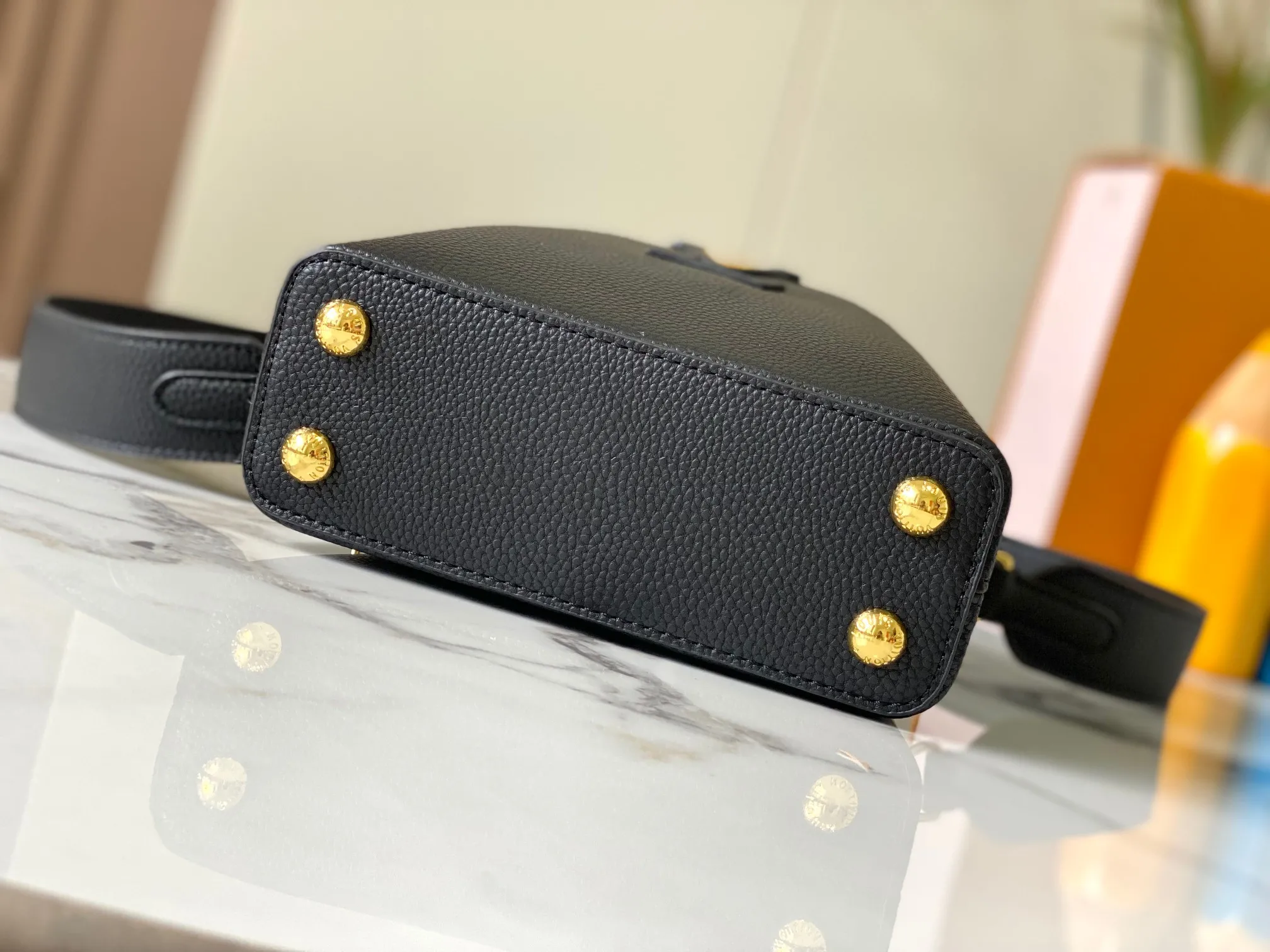 Louis Vuitton Capucines BB M23950 - 图片 6