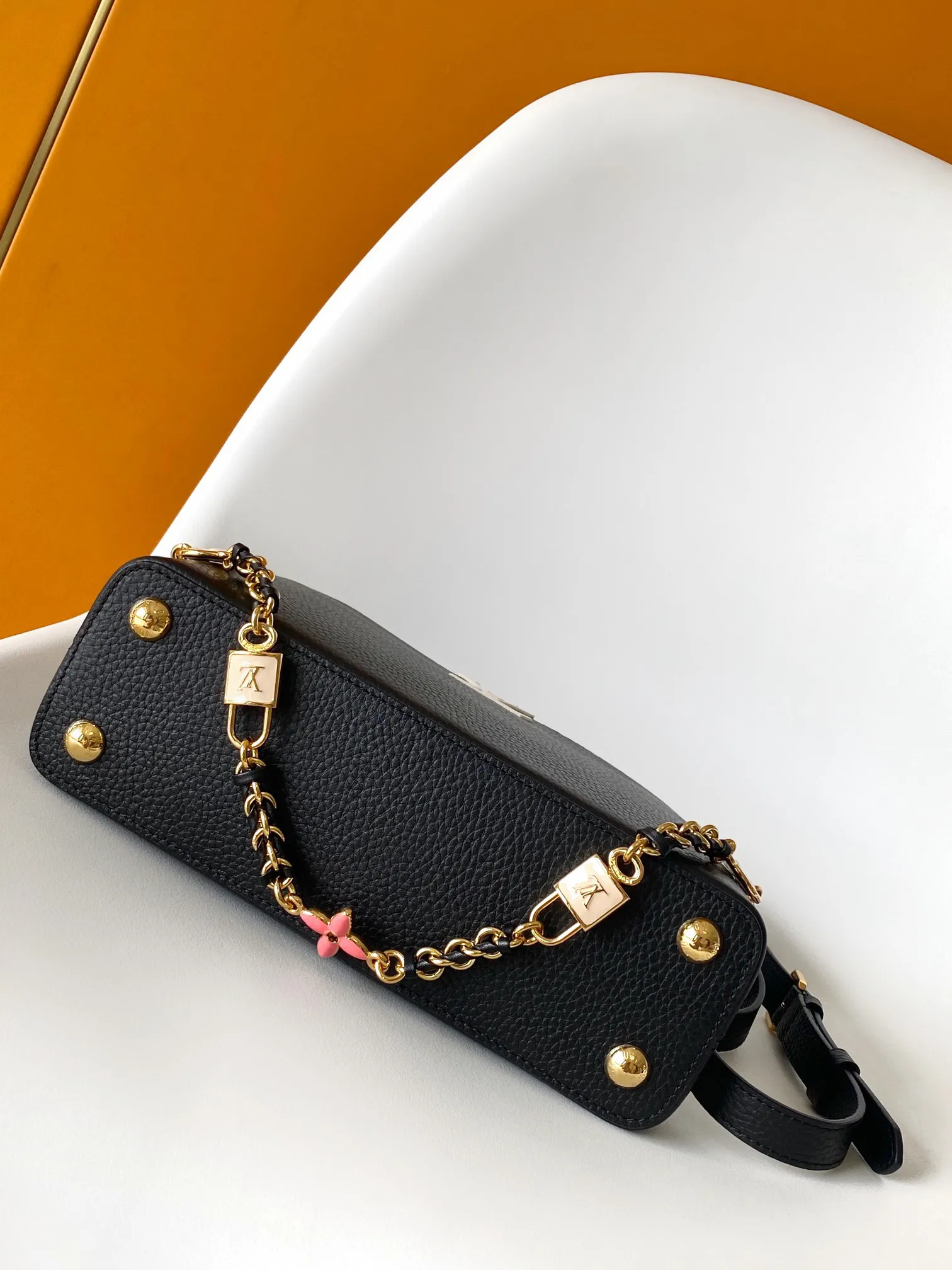 Louis Vuitton Capucines Mini M20845 - Image 4