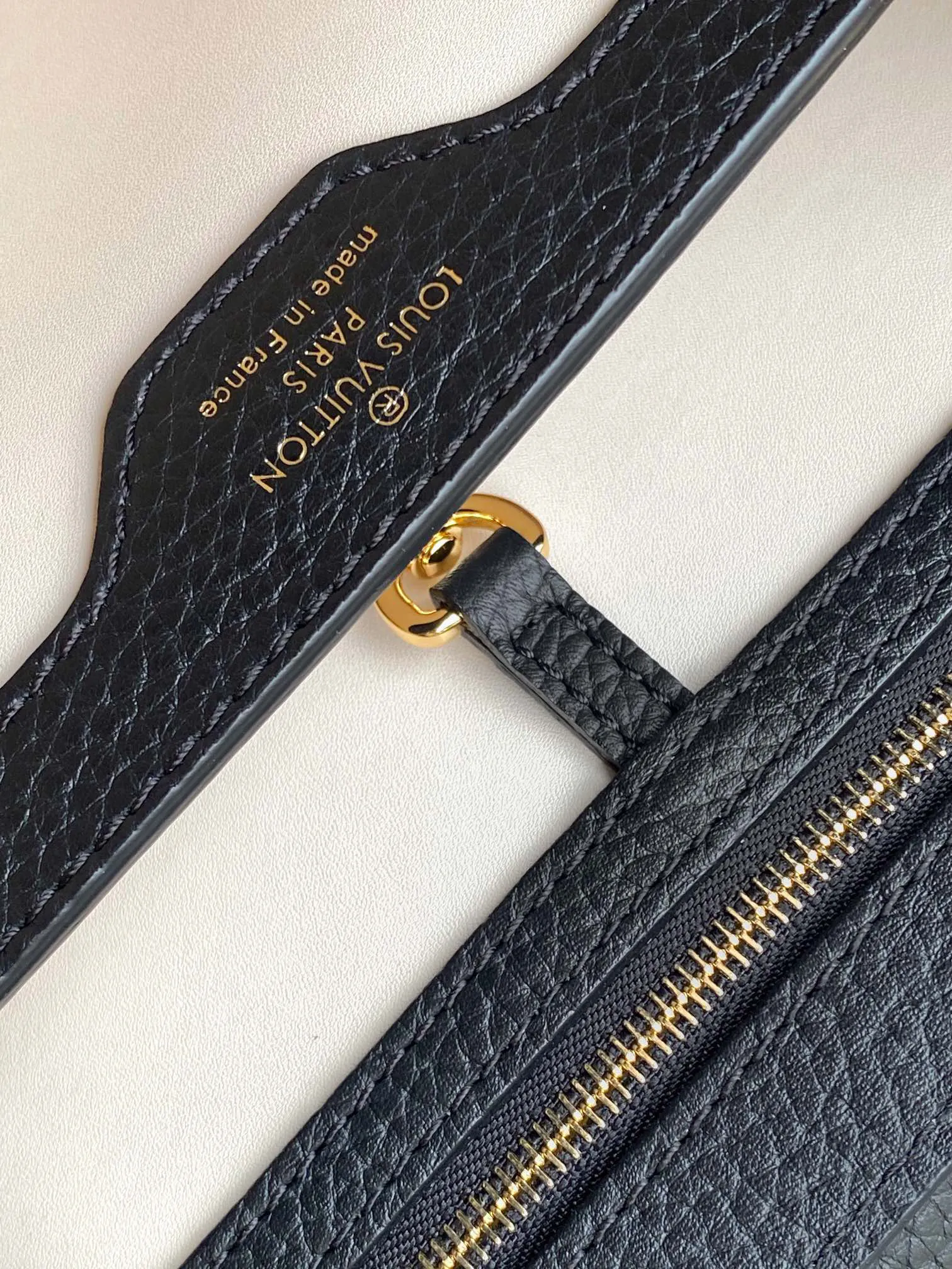 Louis Vuitton Capucines Mini M20845 - Image 9