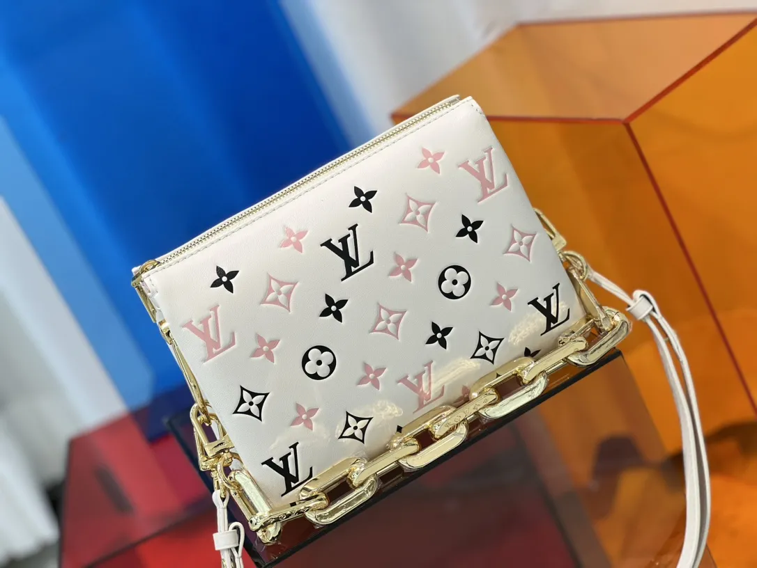 Alternative view of Louis Vuitton Coussin BB M22954