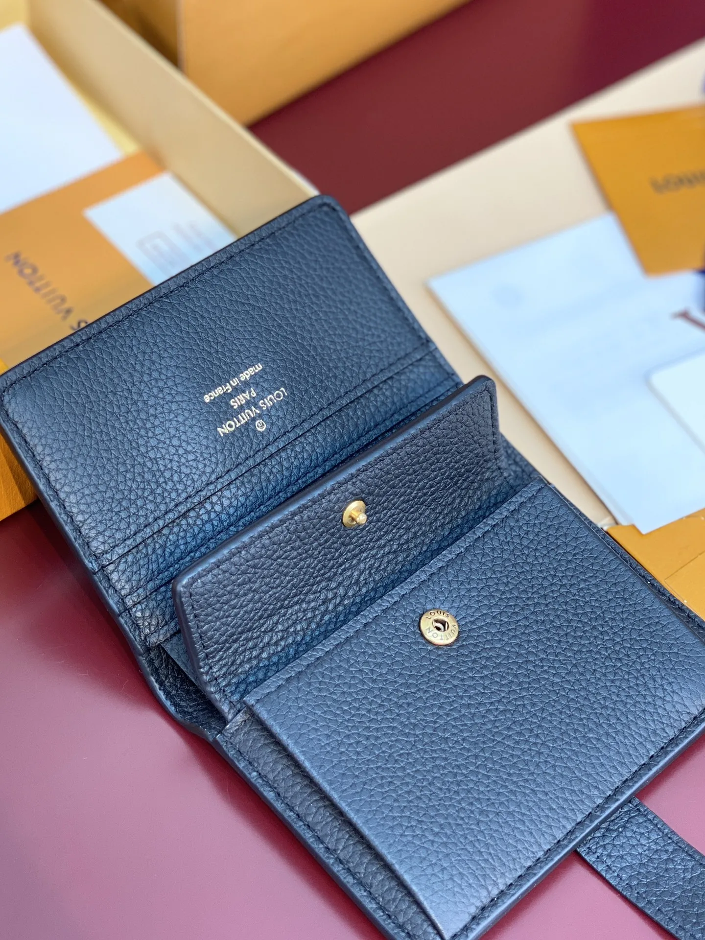 Louis Vuitton Low Key Compact Wallet M12408 - 图片 10
