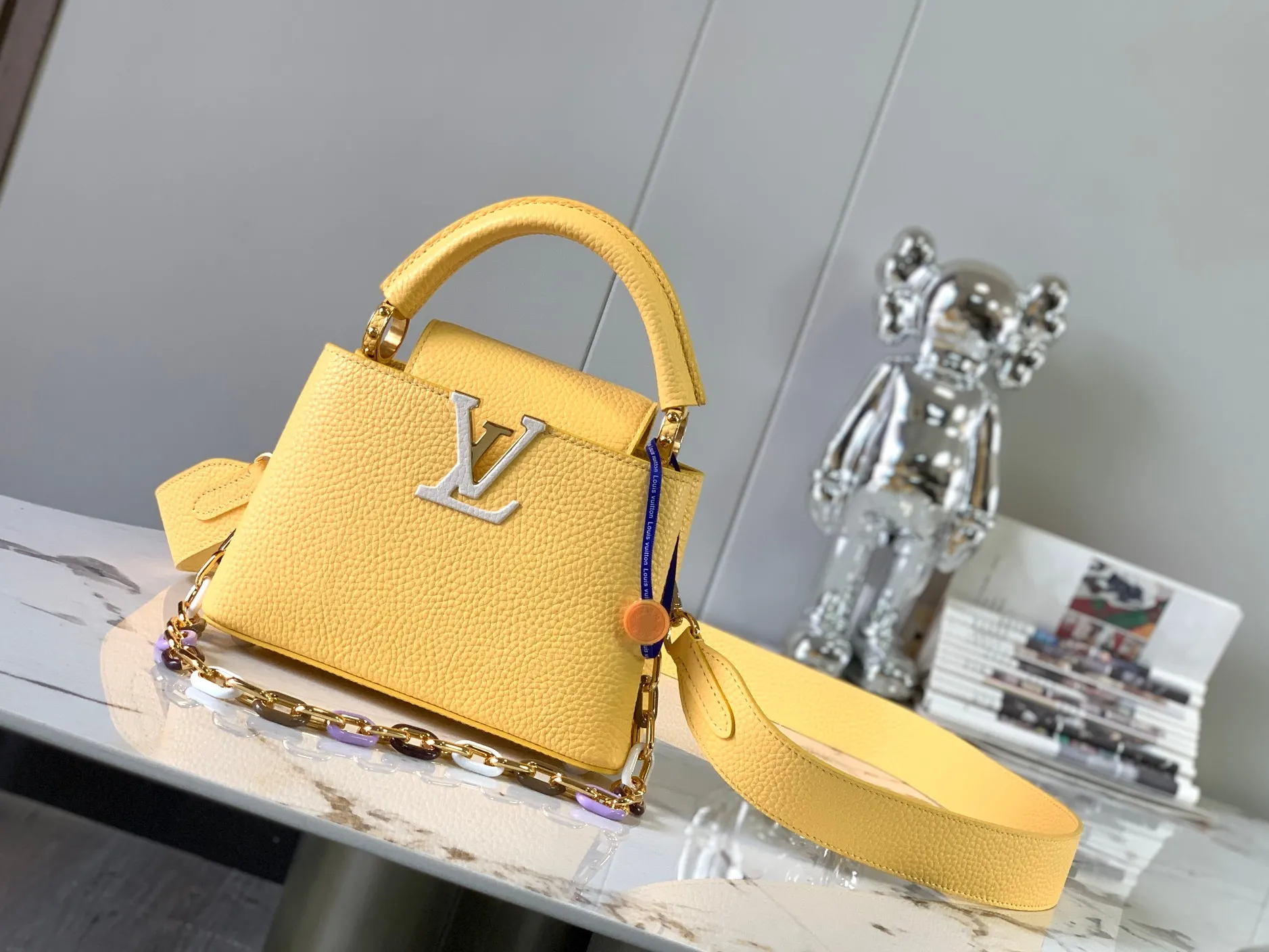 Louis Vuitton Capucines Mini M21798 - Image 3