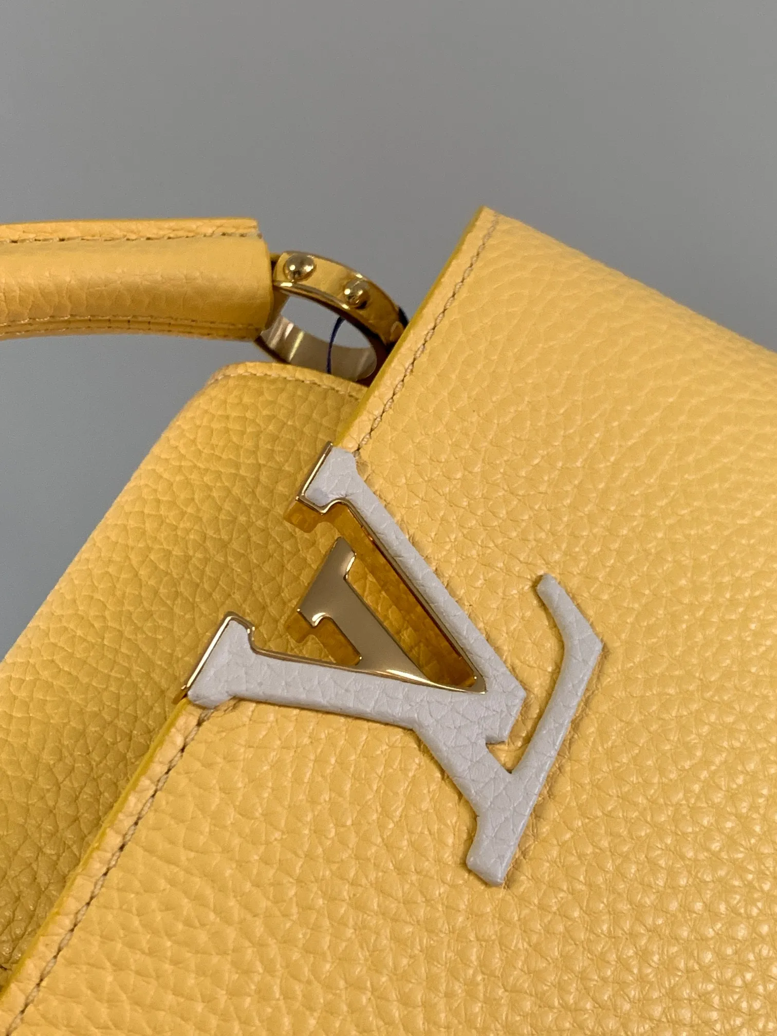 Louis Vuitton Capucines Mini M21798 - Image 7