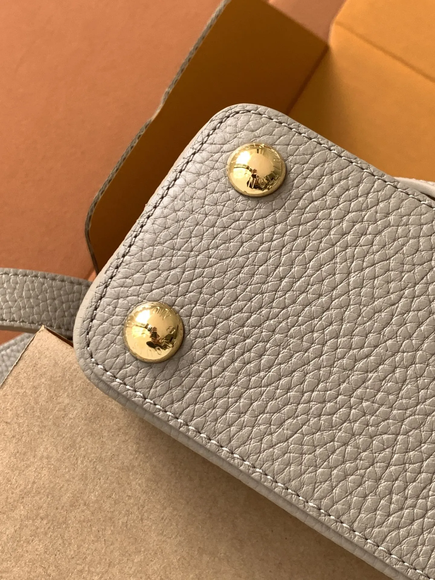 Louis Vuitton Capucines Mini N85517 - Image 6