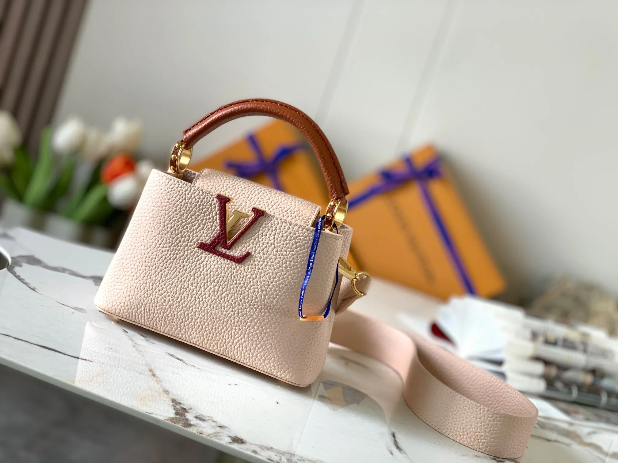 Louis Vuitton Capucines Mini M59253 - Image 3