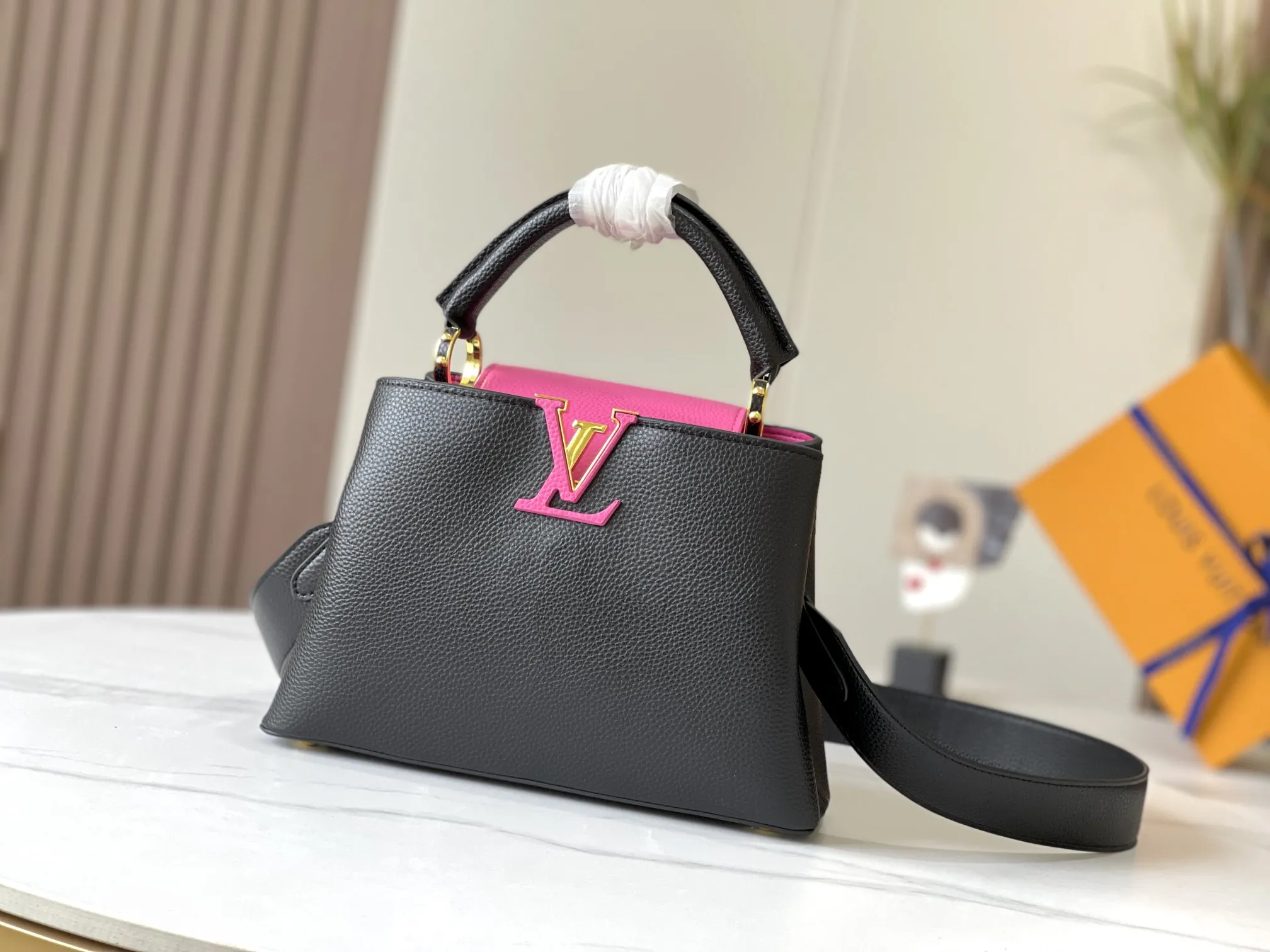 Louis Vuitton Capucines MM M59882 - 图片 4