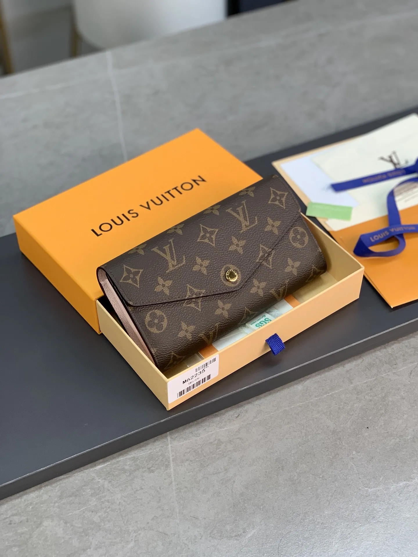 Louis Vuitton Sarah Wallet M62235 - 图片 3