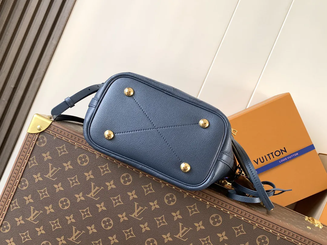 Louis Vuitton Blossom PM M14317 - Image 5