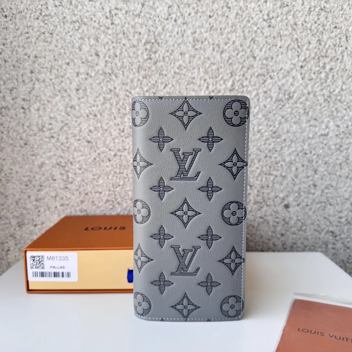 Louis Vuitton Brazza Wallet M81335 - Image 3