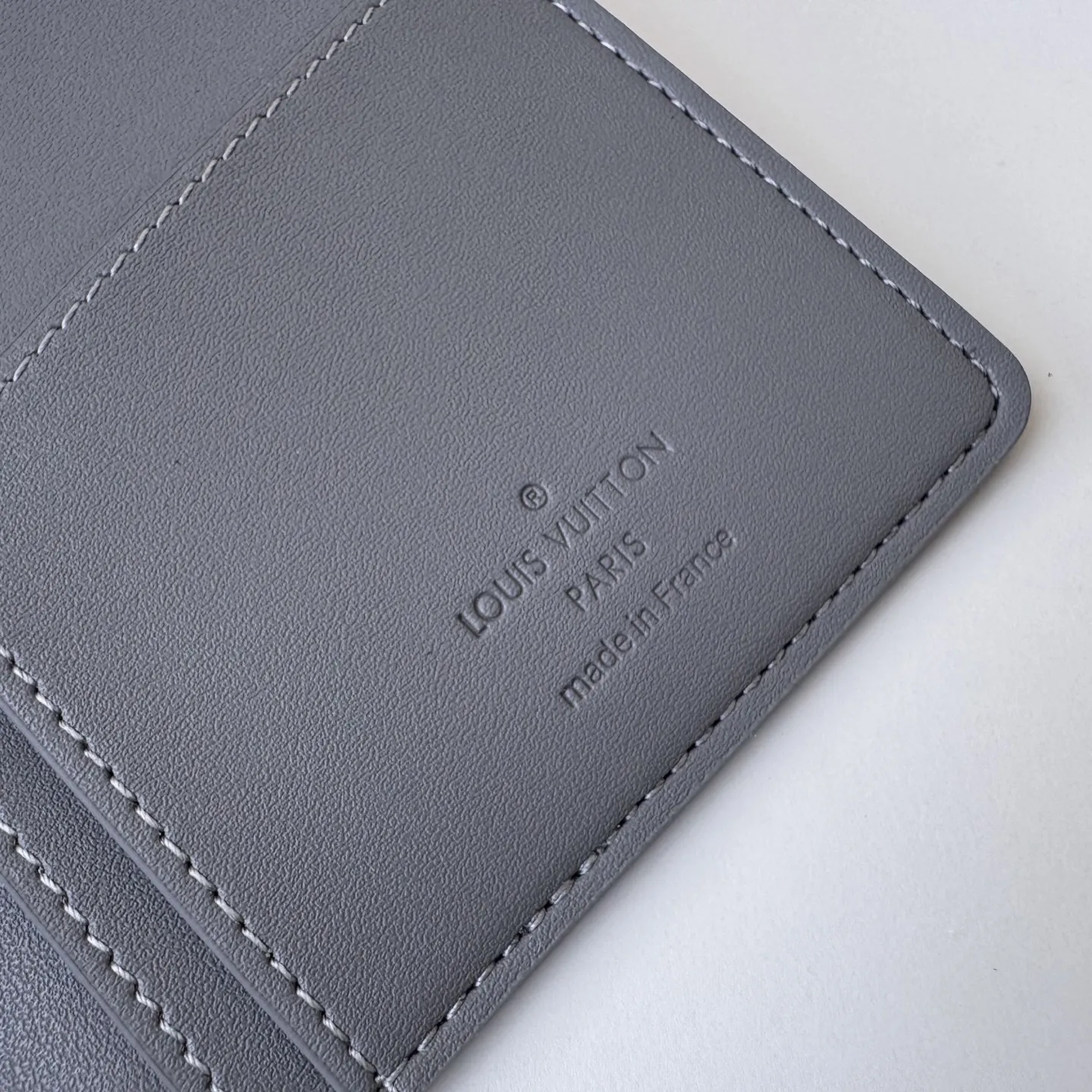Louis Vuitton Brazza Wallet M81335 - Image 9