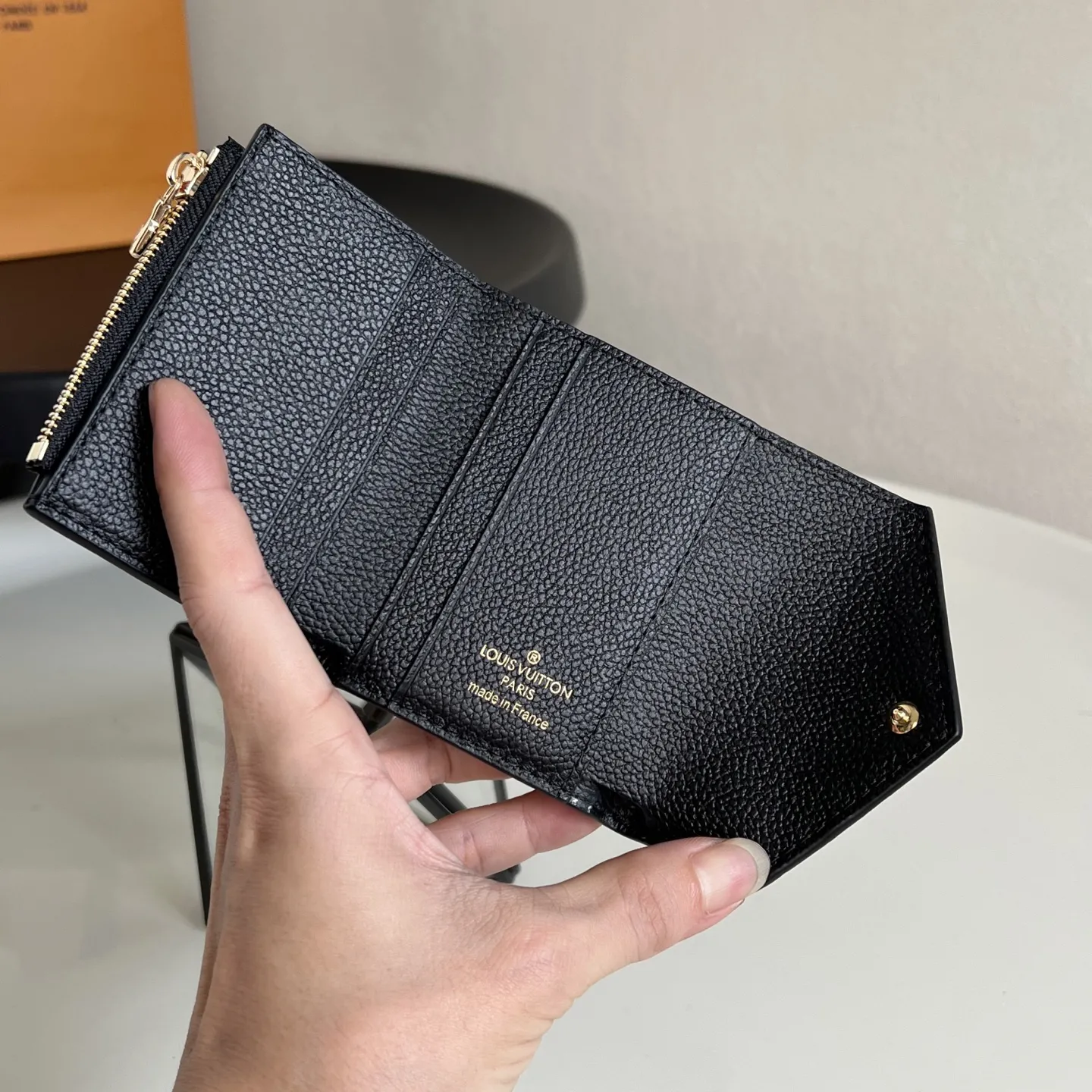 Louis Vuitton Zoé Wallet M62935 - Image 8