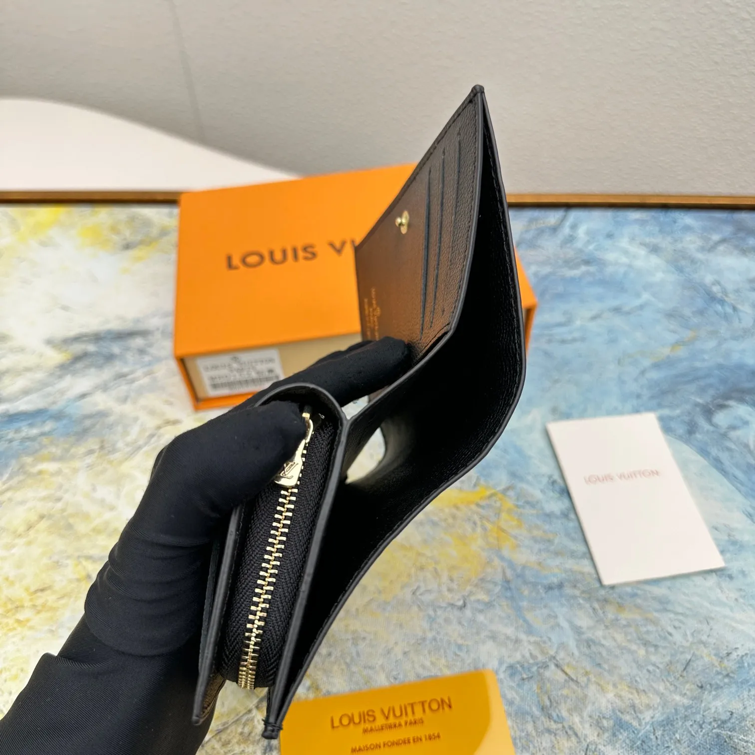 Alternative view of Louis Vuitton Cléa Wallet M80151
