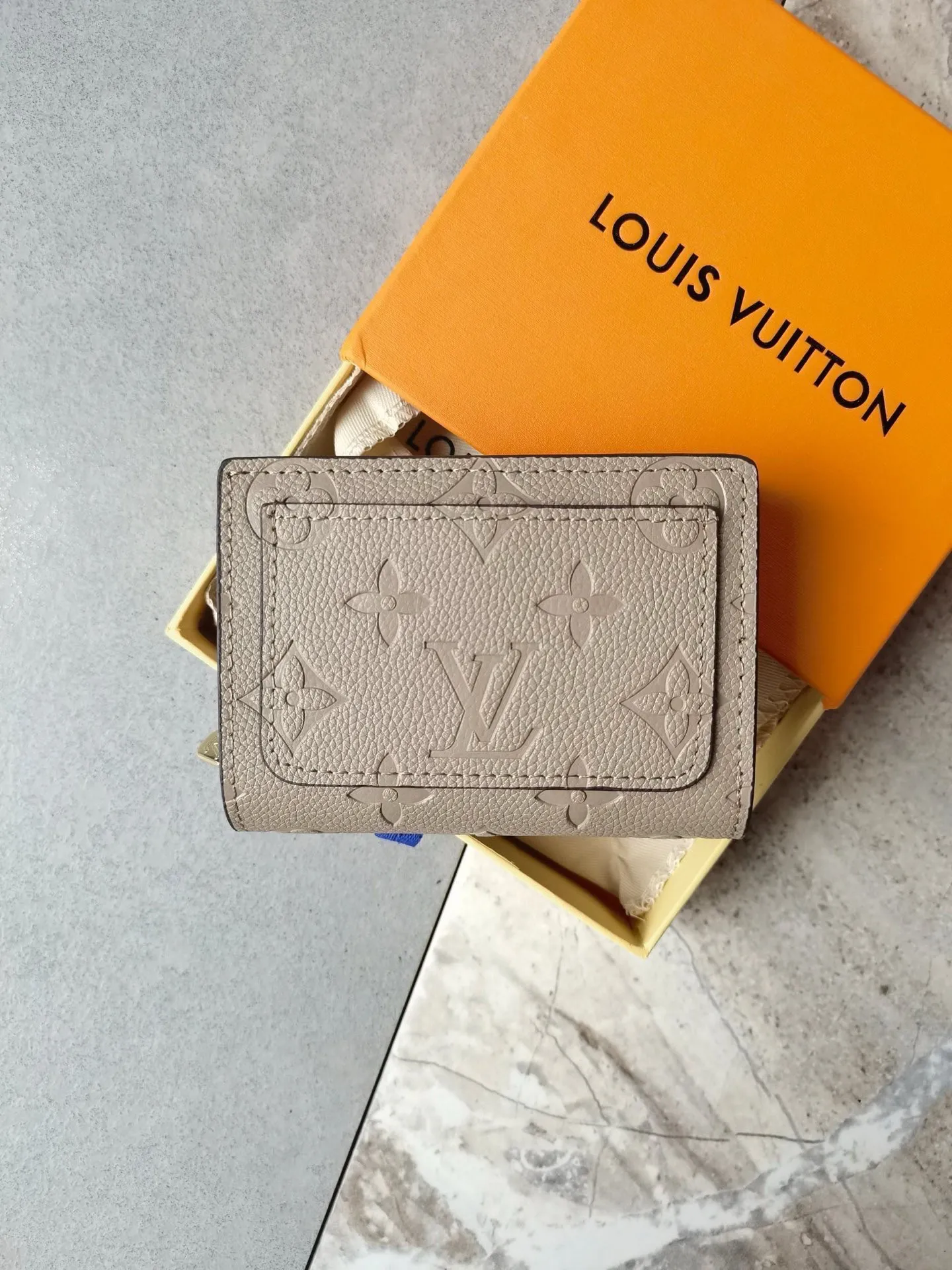 Louis Vuitton Cléa Wallet M80152 - 图片 8