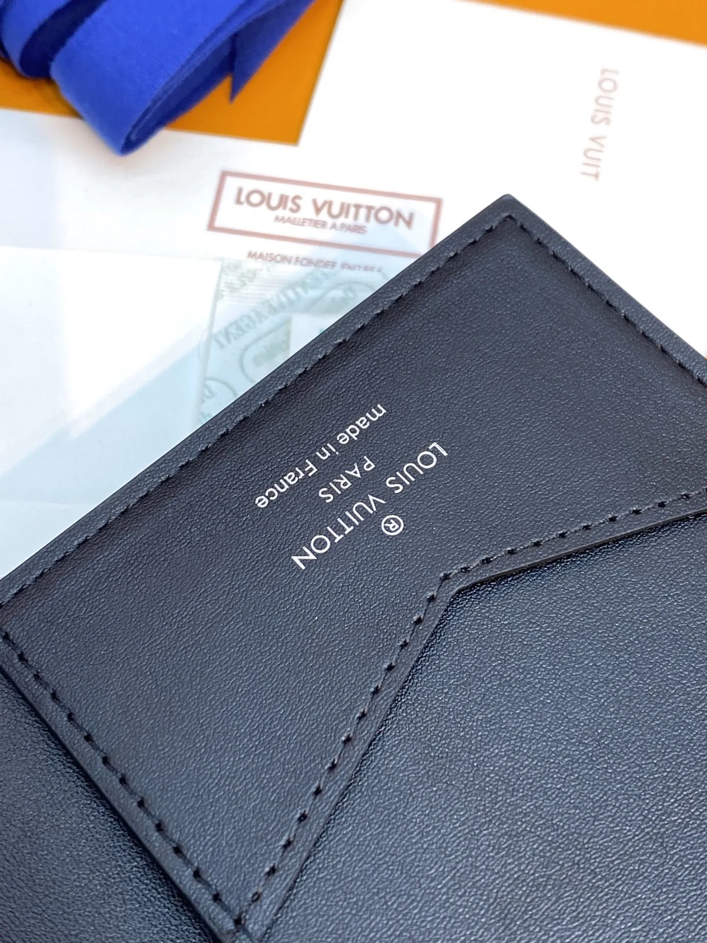 Louis Vuitton Passport Cover M13187 - 图片 10
