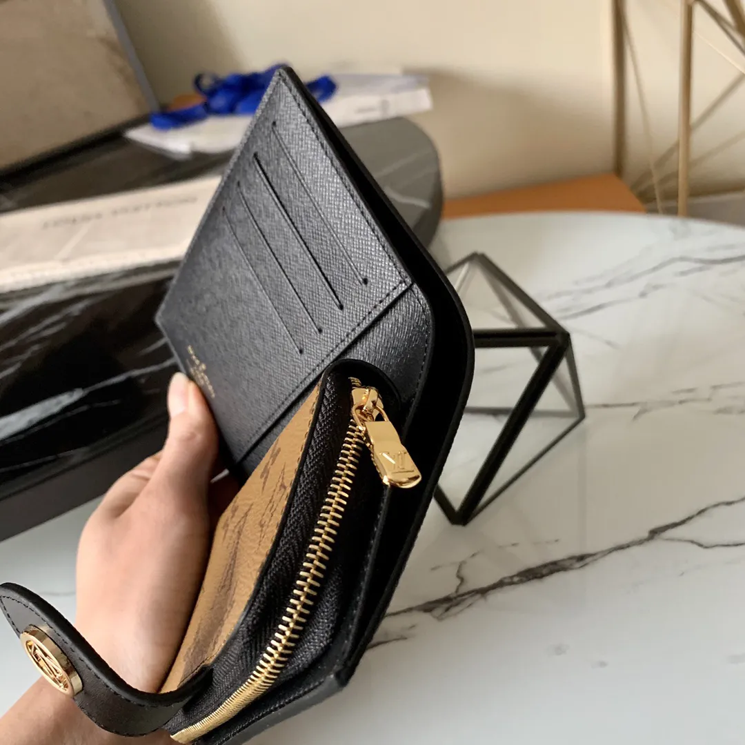 Alternative view of Louis Vuitton Juliette Wallet M69432