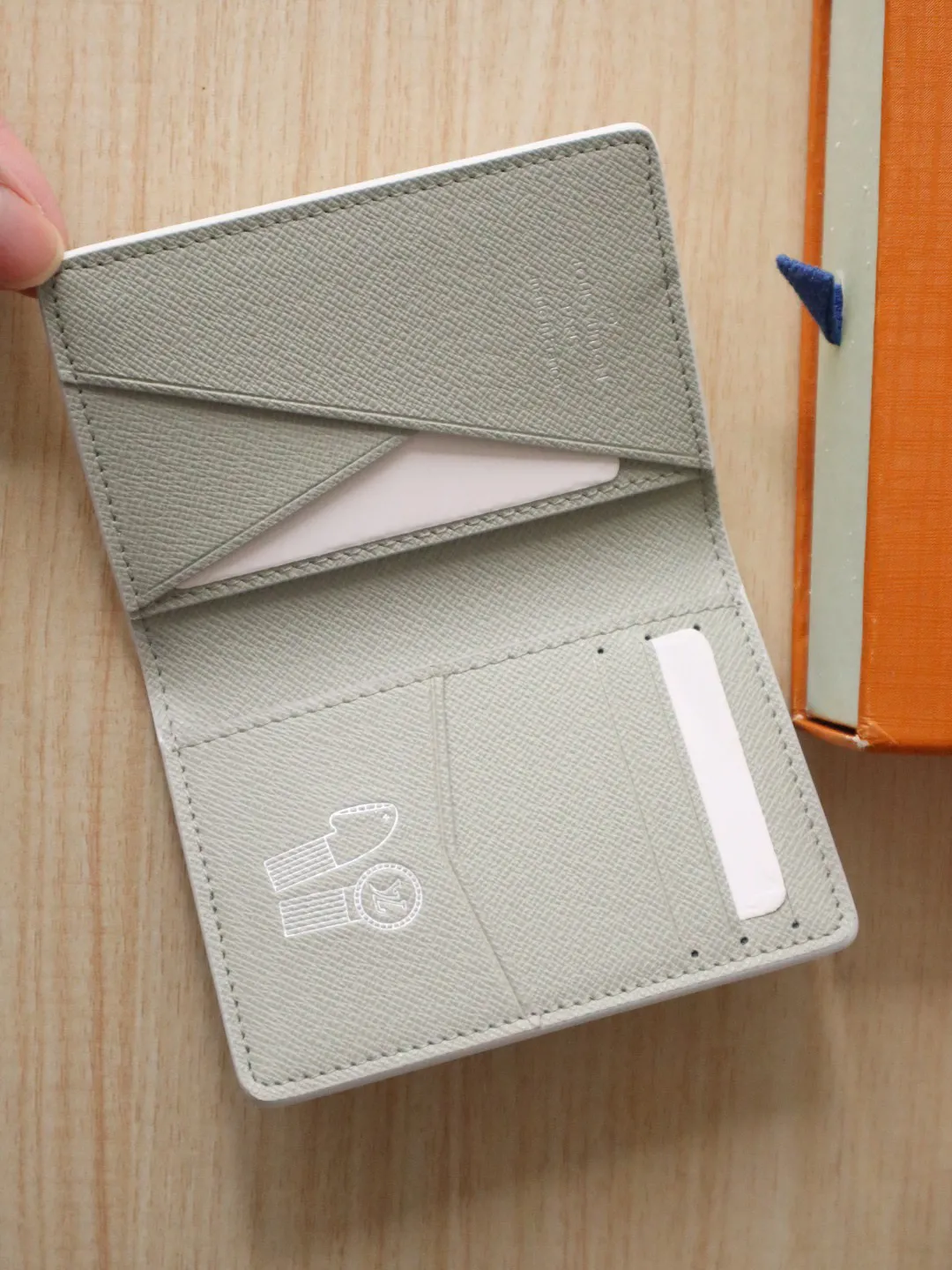 Louis Vuitton Pocket Organizer M13910 - Image 8