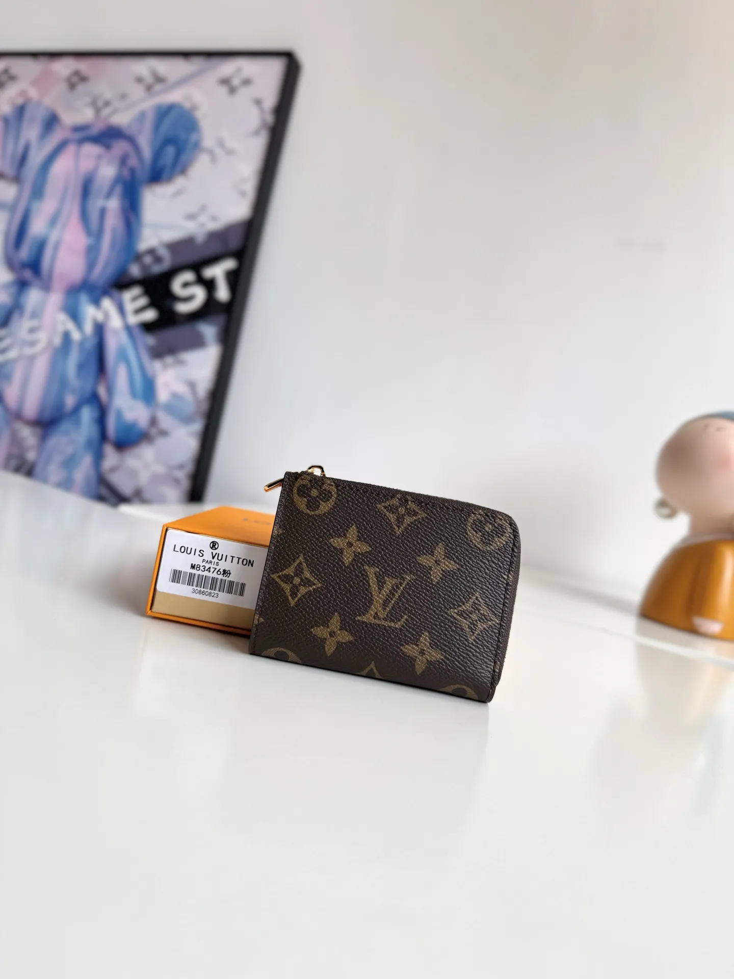 Alternative view of Louis Vuitton Noa Compact Wallet M83476