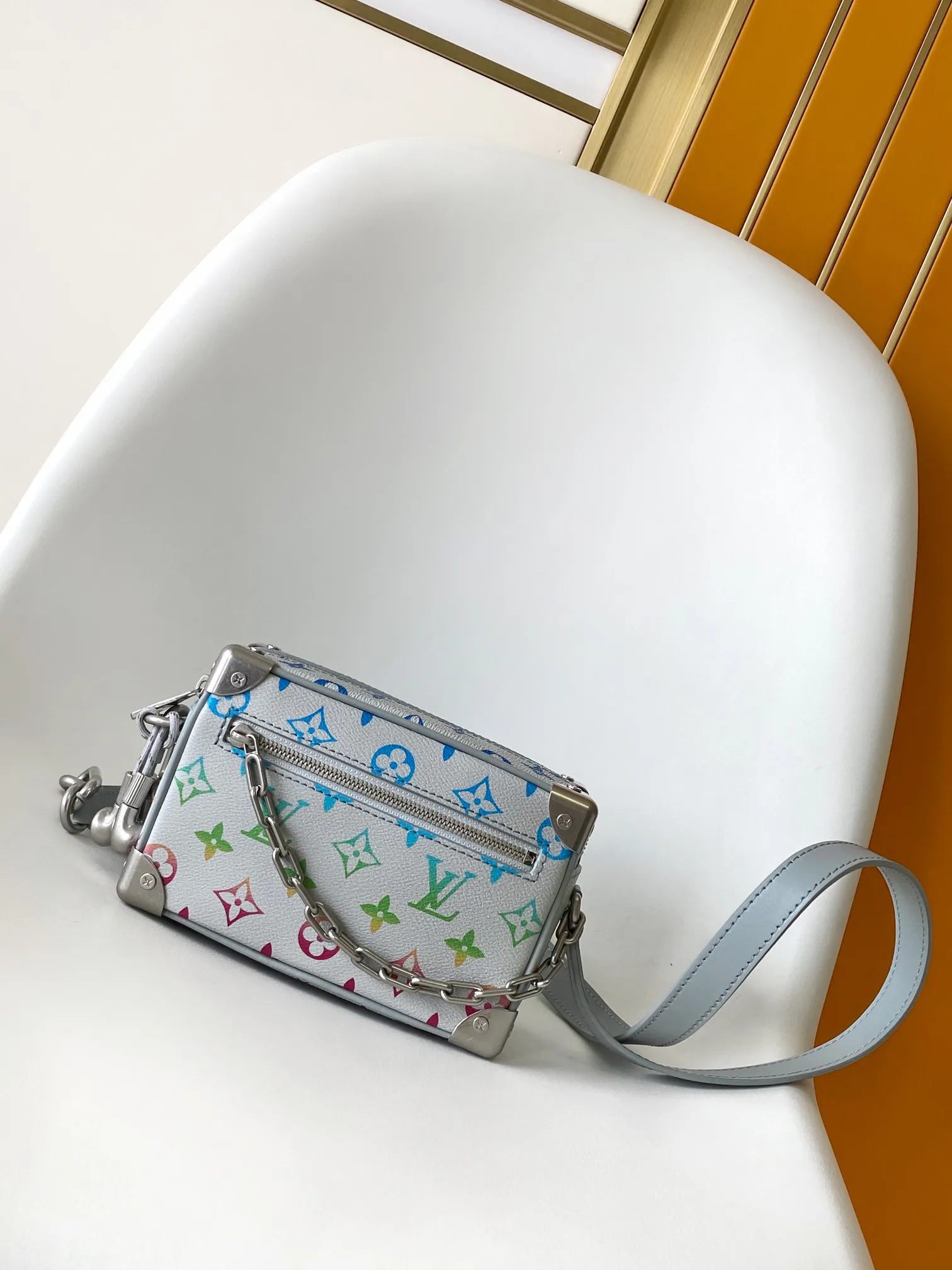 Louis Vuitton Bolsa Soft Trunk Mini M13901 - Image 3