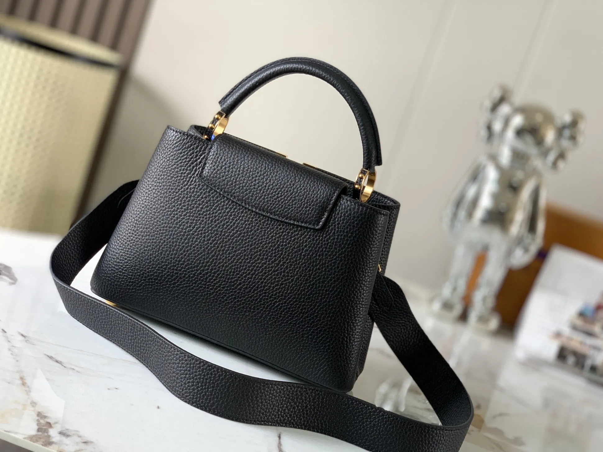 Louis Vuitton Capucines BB M59066 - 图片 4